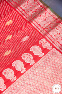 Kuttu Gadwal Pure silk handloom saree - red with green