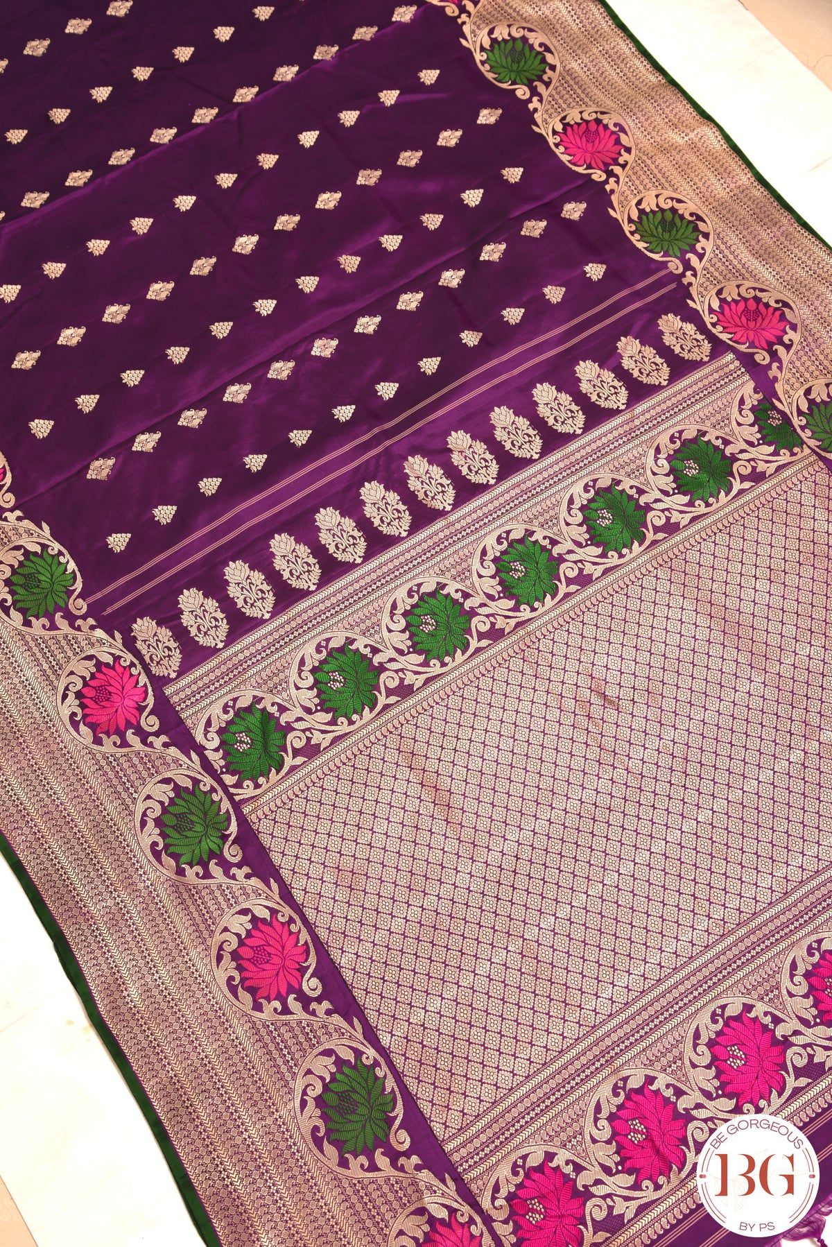 No Zari Kuttu Gadwal Pure handloom silk saree - purple with green