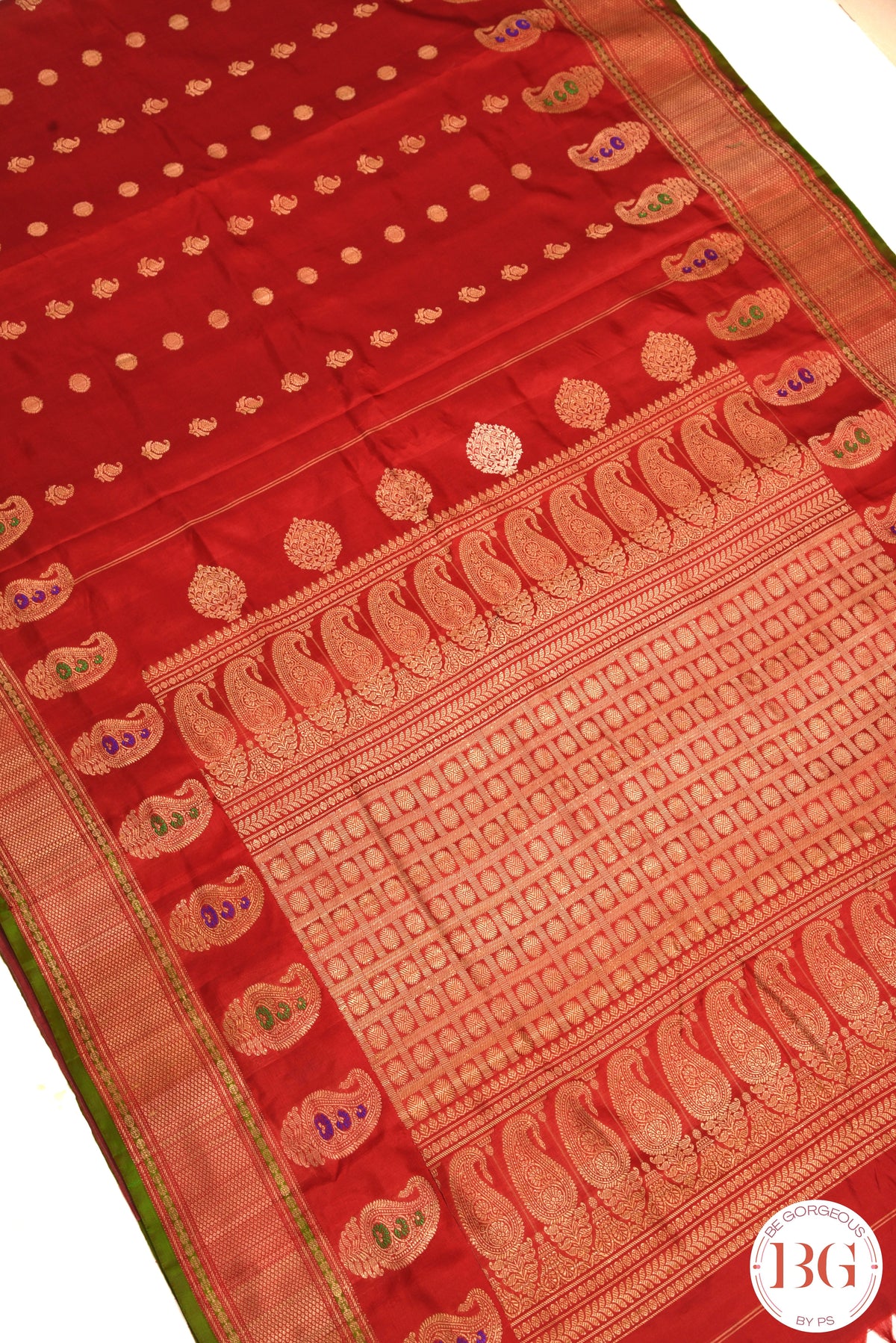 No Zari Kuttu Gadwal Pure handloom silk saree - red with green