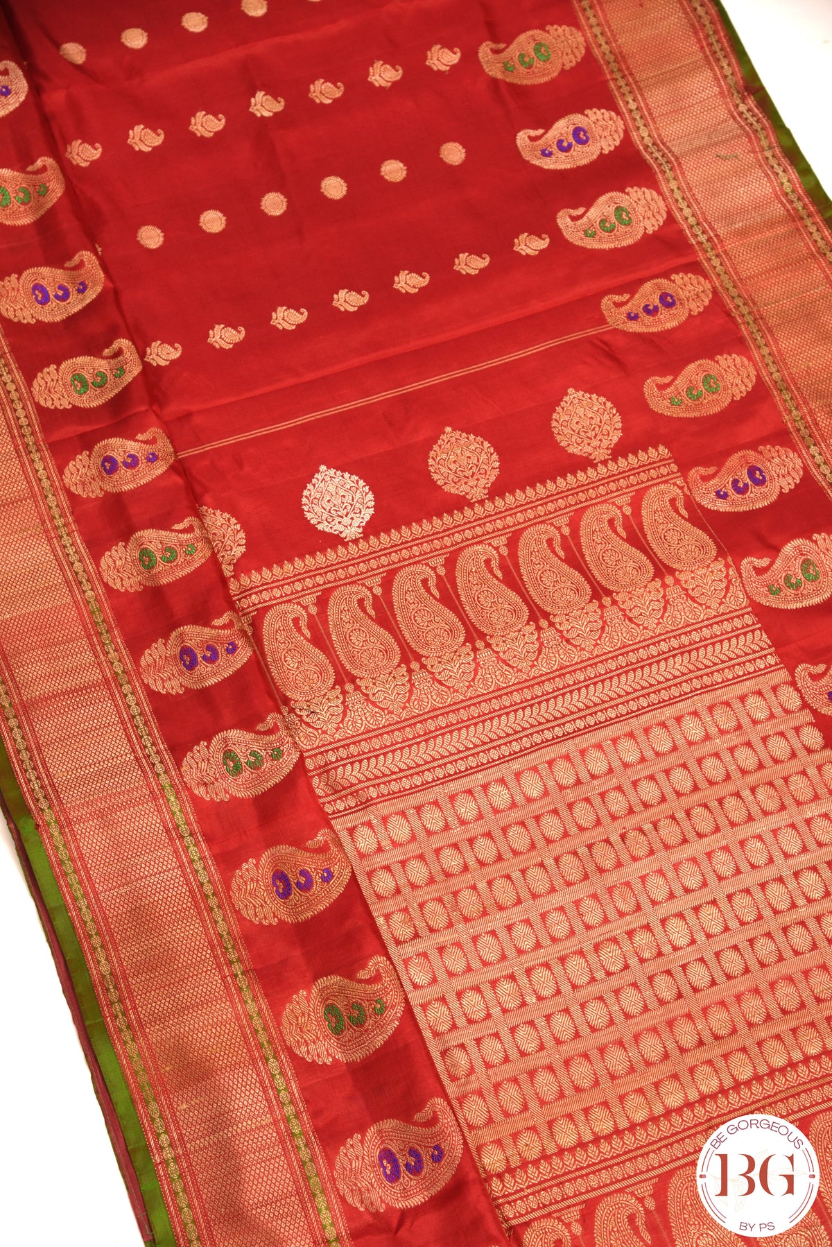 No Zari Kuttu Gadwal Pure handloom silk saree - red with green