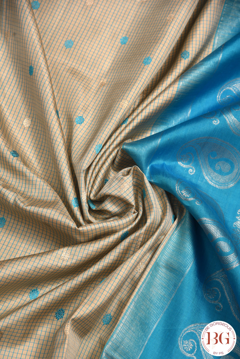 Kuttu Gadwal Pure silk handloom saree with silver zari - grey with blue