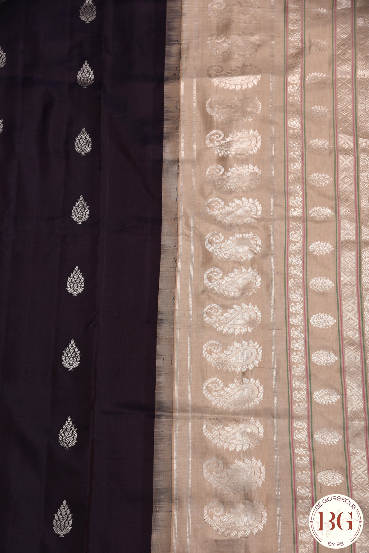 No Zari Kuttu Gadwal Pure handloom silk saree - coffee brown with beige