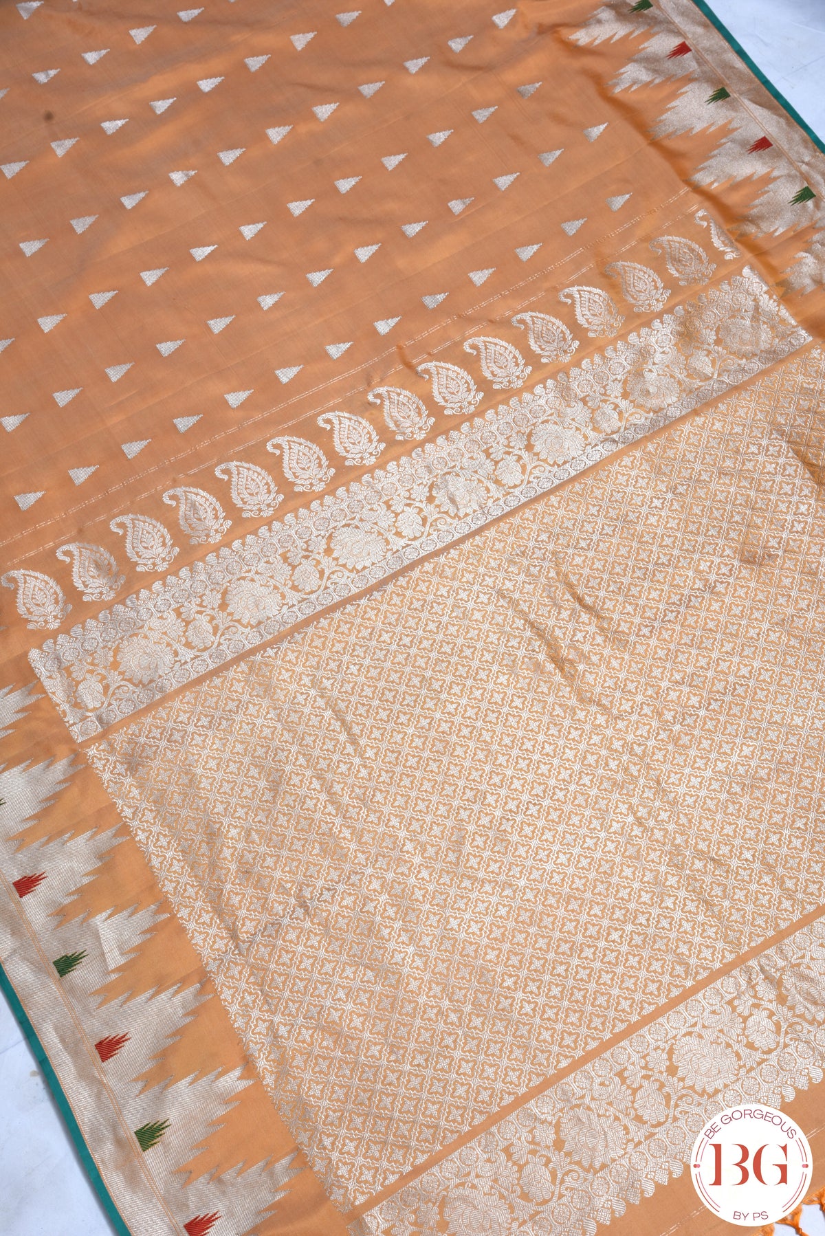 Kuttu Gadwal Pure silk handloom saree - beige orangish with green