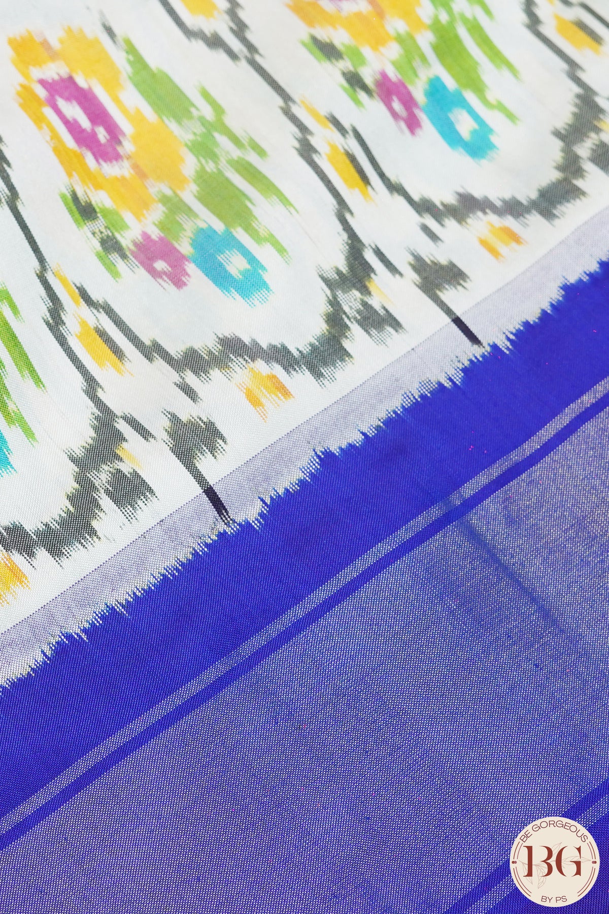 Ikkat Pure silk handloom saree with flower motifs - Off White Blue