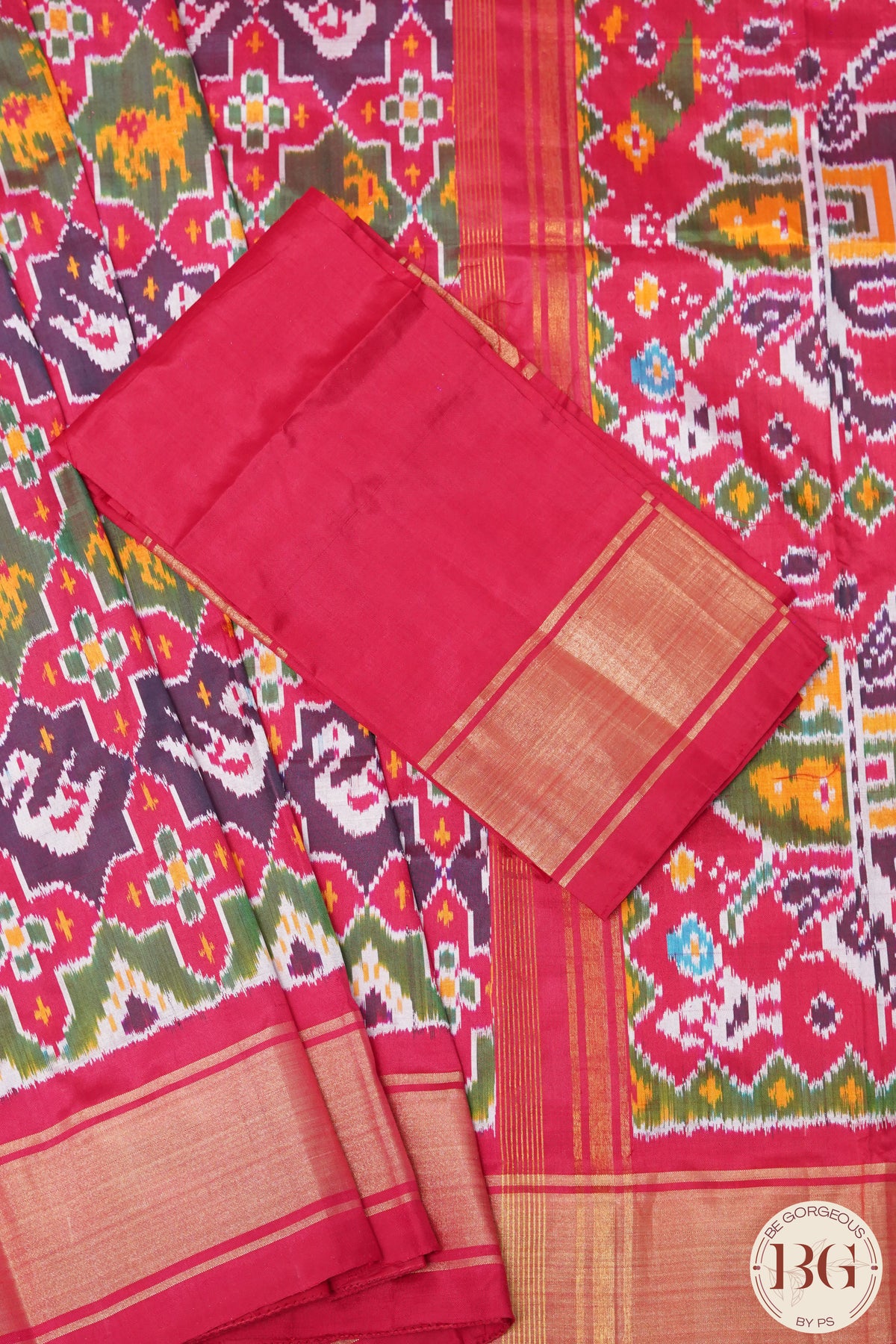 Ikkat Pure silk handloom saree wth bird motifs - Red