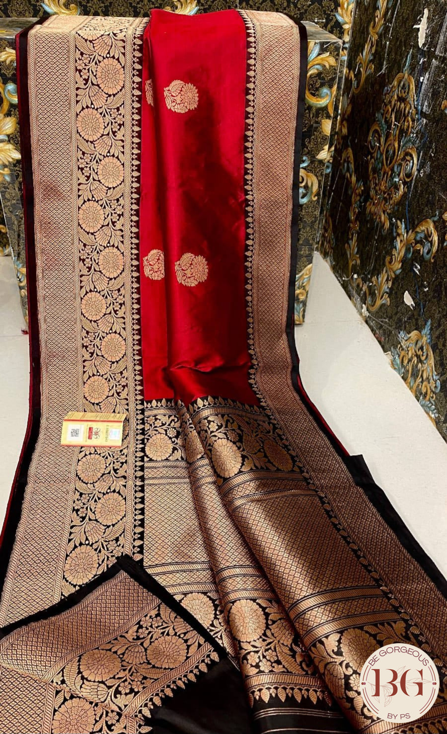 Pure Banarasi Handloom Katan Silk Kadhua Weaved Contrast Border Pallu Saree - Red Black
Silkmark certfiied