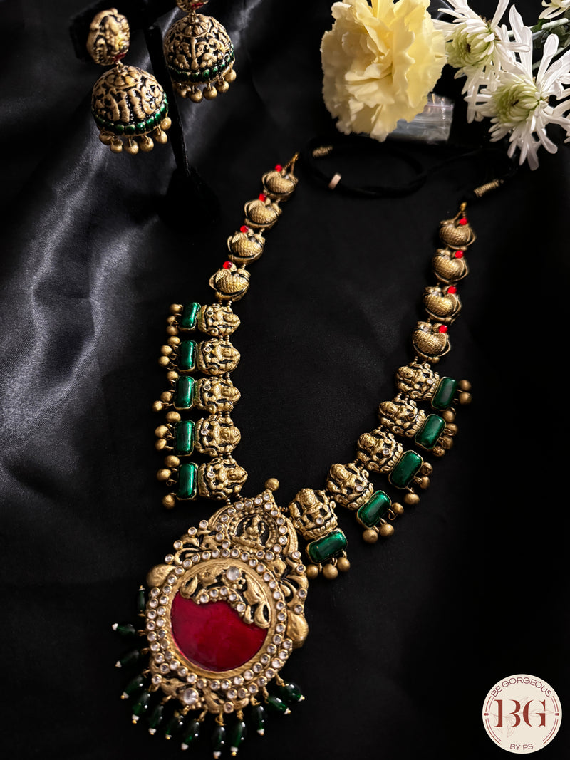 Terracotta Handmade Jewelery - Karvi