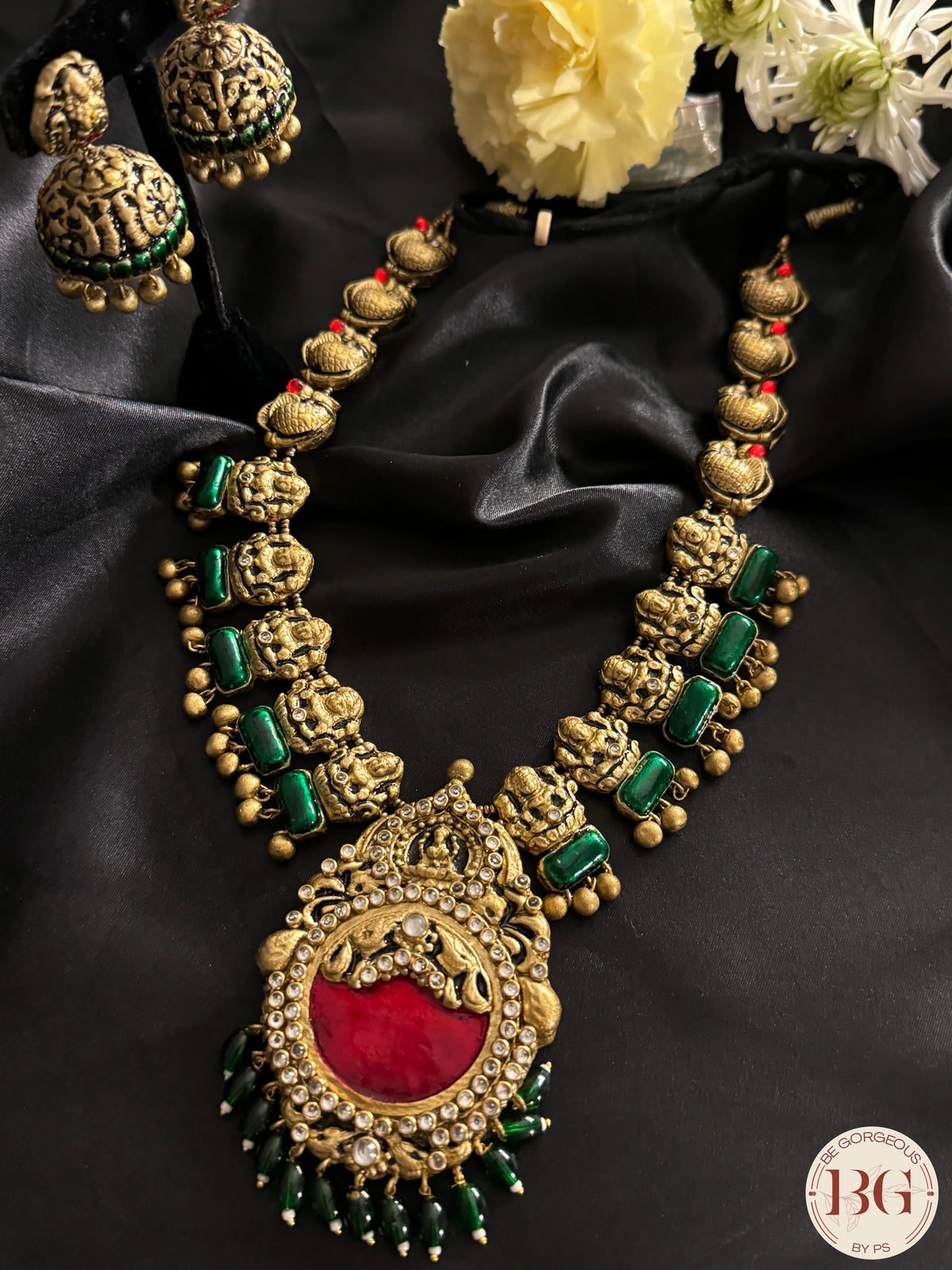 Terracotta Handmade Jewelery - Karvi