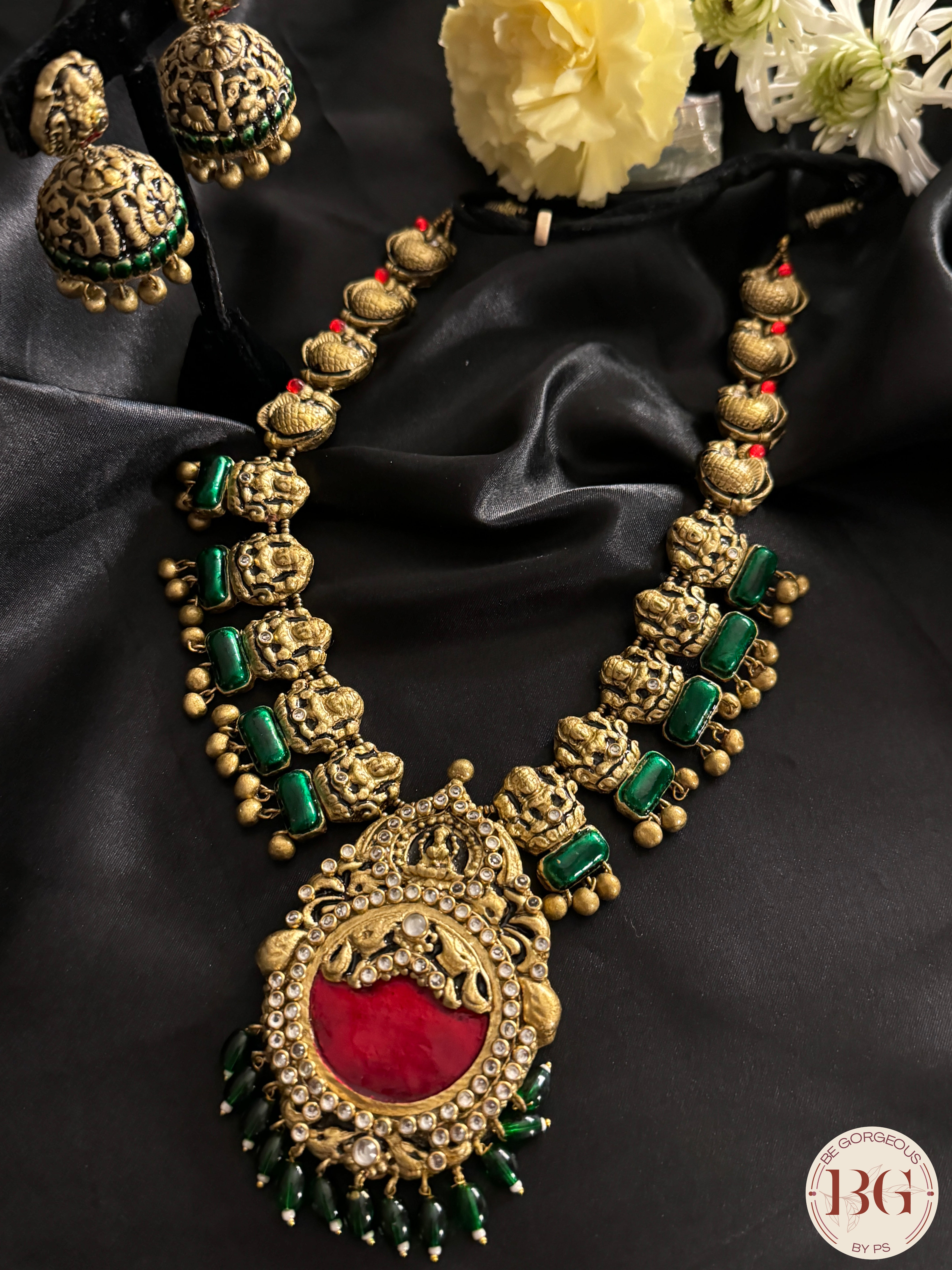 Terracotta Handmade Jewelery - Karvi