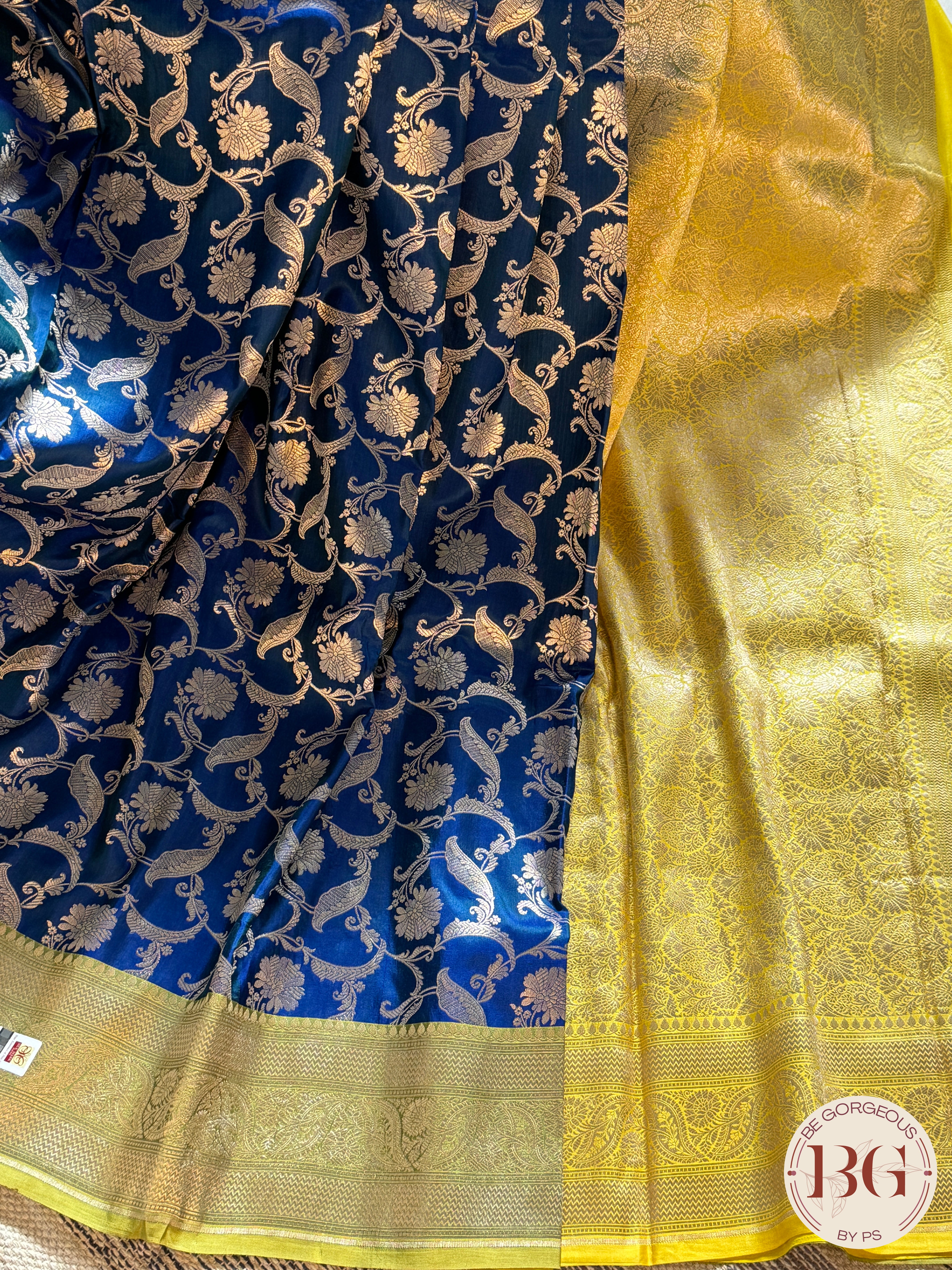 Pure Banarasi Handloom Katan Silk Contrast Border Pallu Golden Zari Cutwork Weaving Saree - Blue Green
Silkmark certfiied