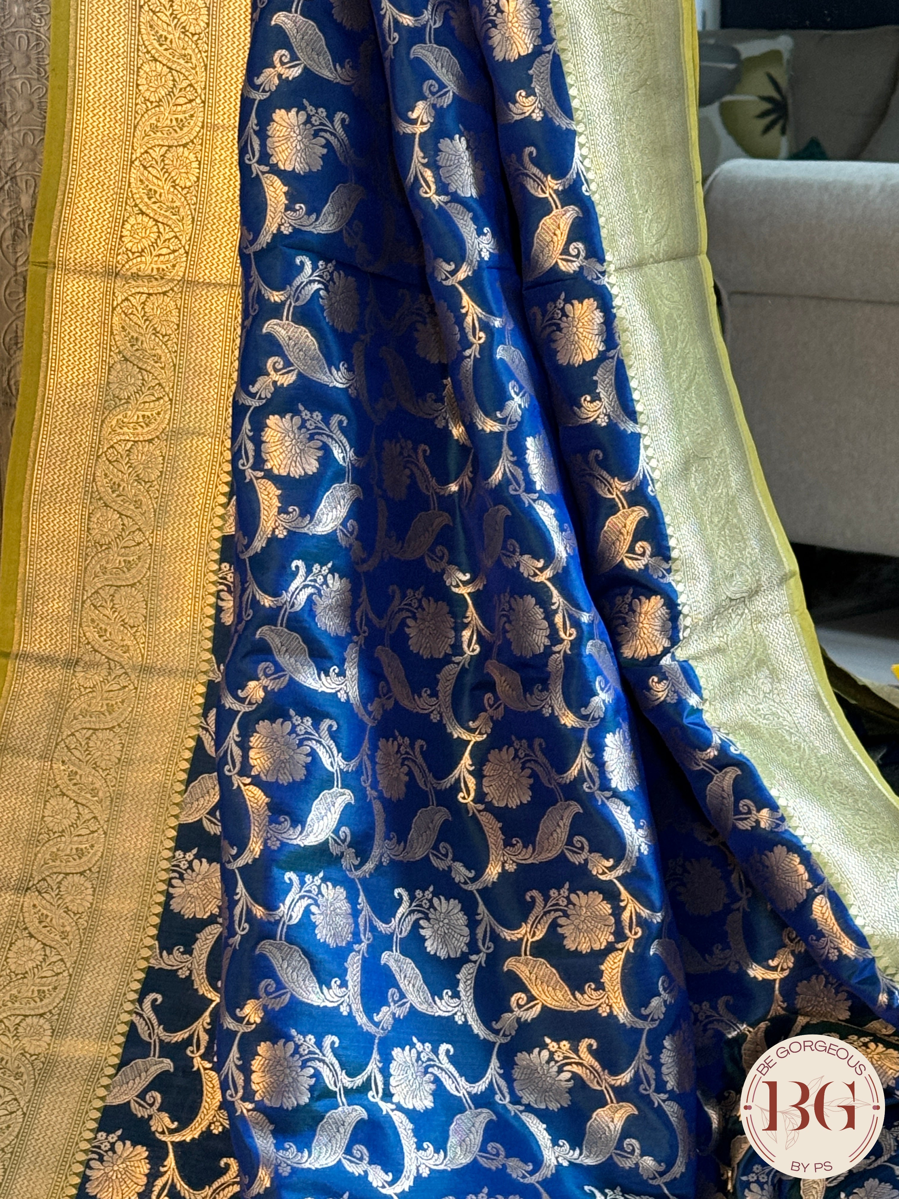 Pure Banarasi Handloom Katan Silk Contrast Border Pallu Golden Zari Cutwork Weaving Saree - Blue Green
Silkmark certfiied