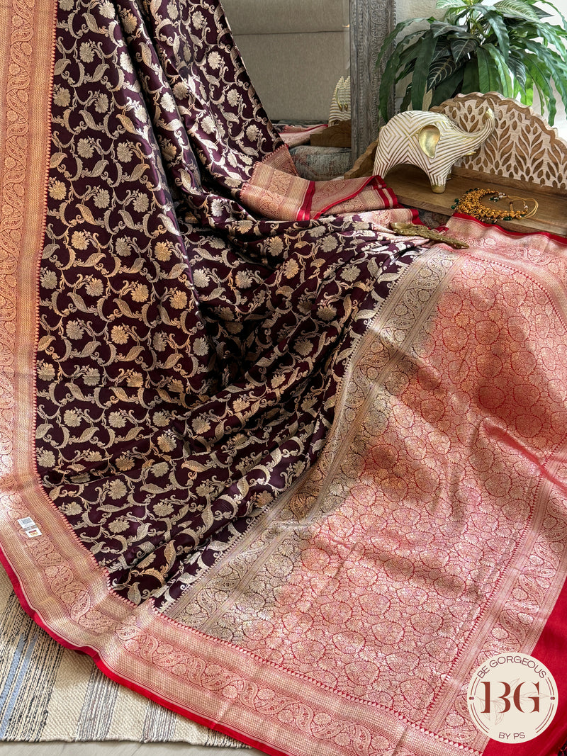 Pure Banarasi Handloom Katan Silk Contrast Border Pallu Golden Zari Cutwork Weaving Saree - Purple Red
Silkmark certfiied