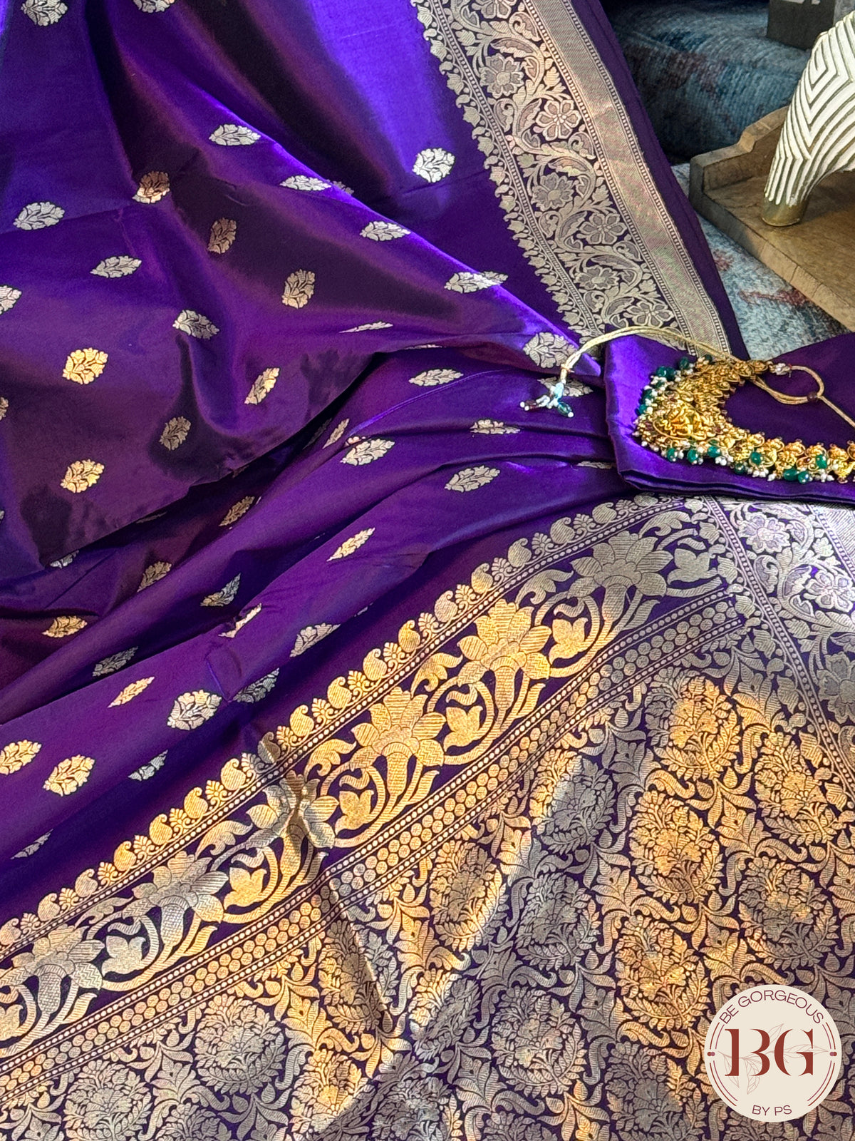 Pure Banarasi Handloom Katan Silk Kadhua Weaved Saree - Purple
Silkmark certfiied