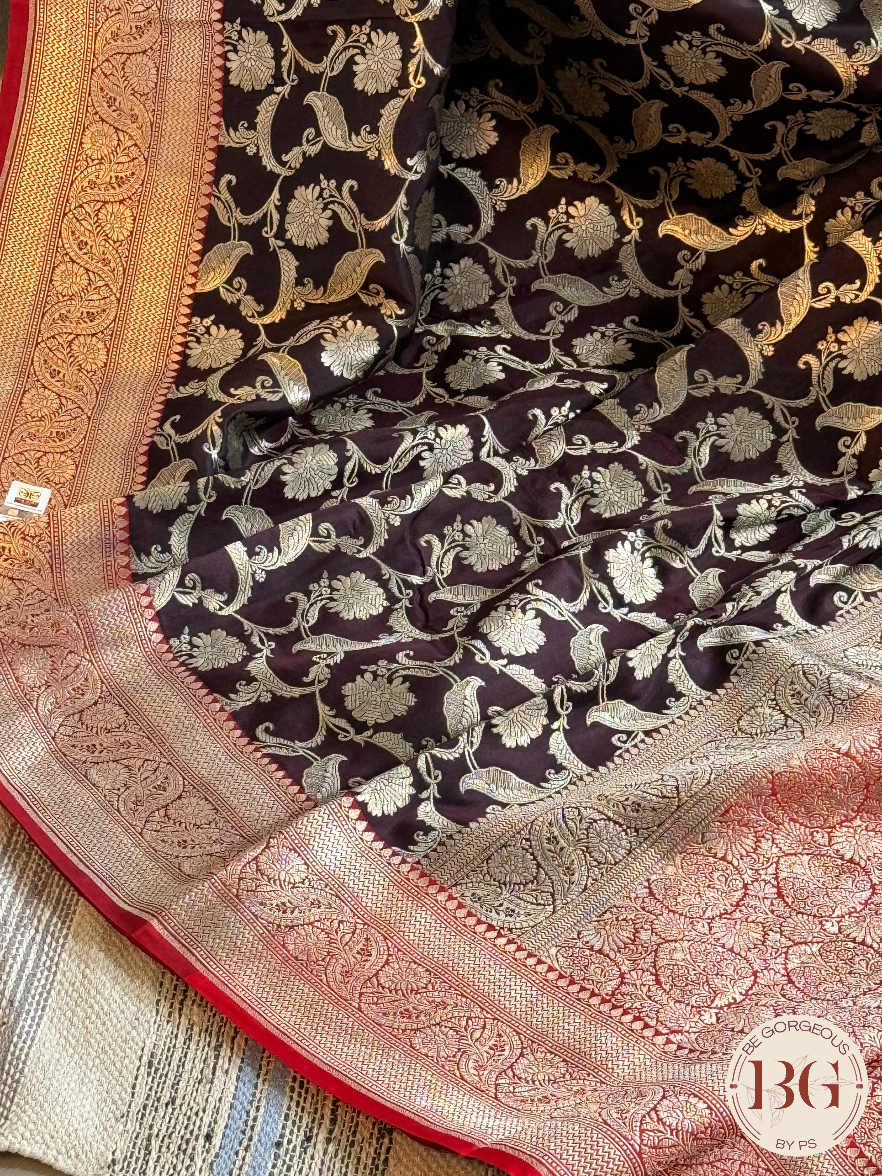 Pure Banarasi Handloom Katan Silk Contrast Border Pallu Golden Zari Cutwork Weaving Saree - Dark Brown Red Silkmark certfiied