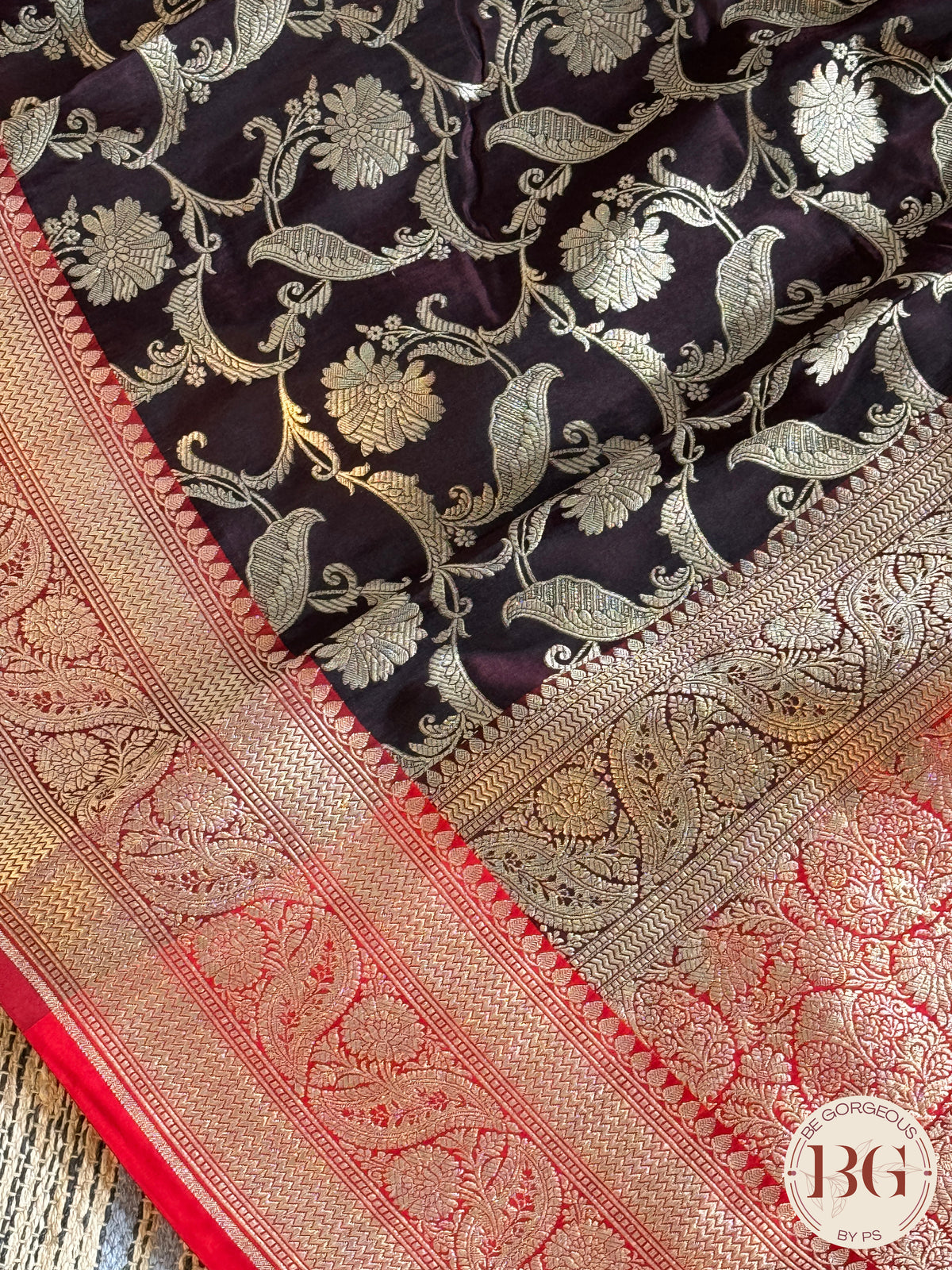 Pure Banarasi Handloom Katan Silk Contrast Border Pallu Golden Zari Cutwork Weaving Saree - Dark Brown Red Silkmark certfiied