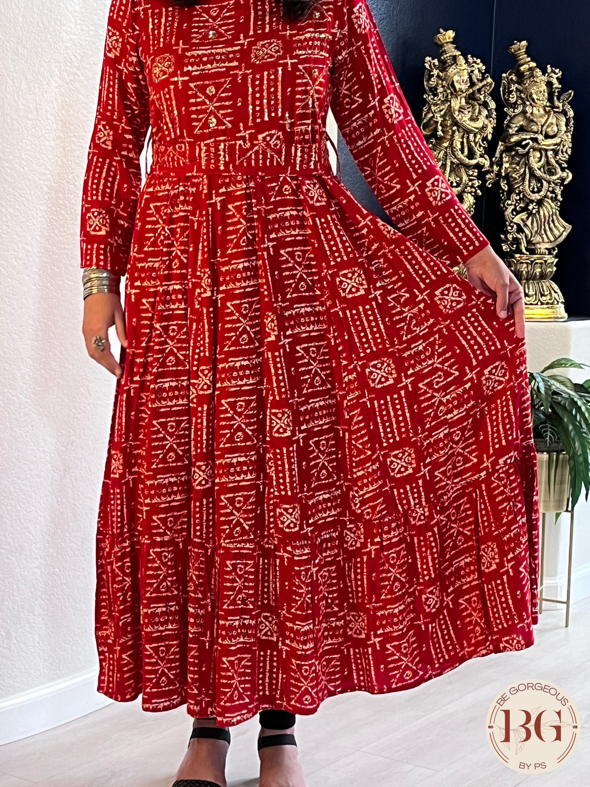 One piece Long dress with belt in Red color