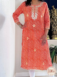 Kurti with lehriya print in orange color