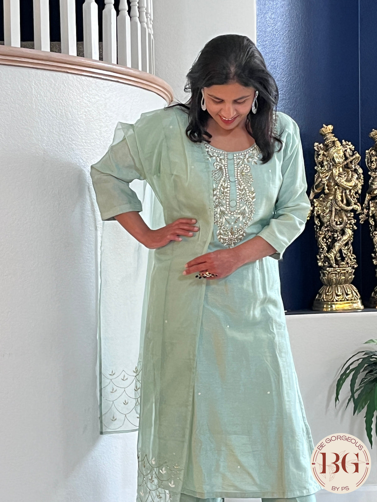 Party wear 3 piece muslin silk suit with organza dupatta