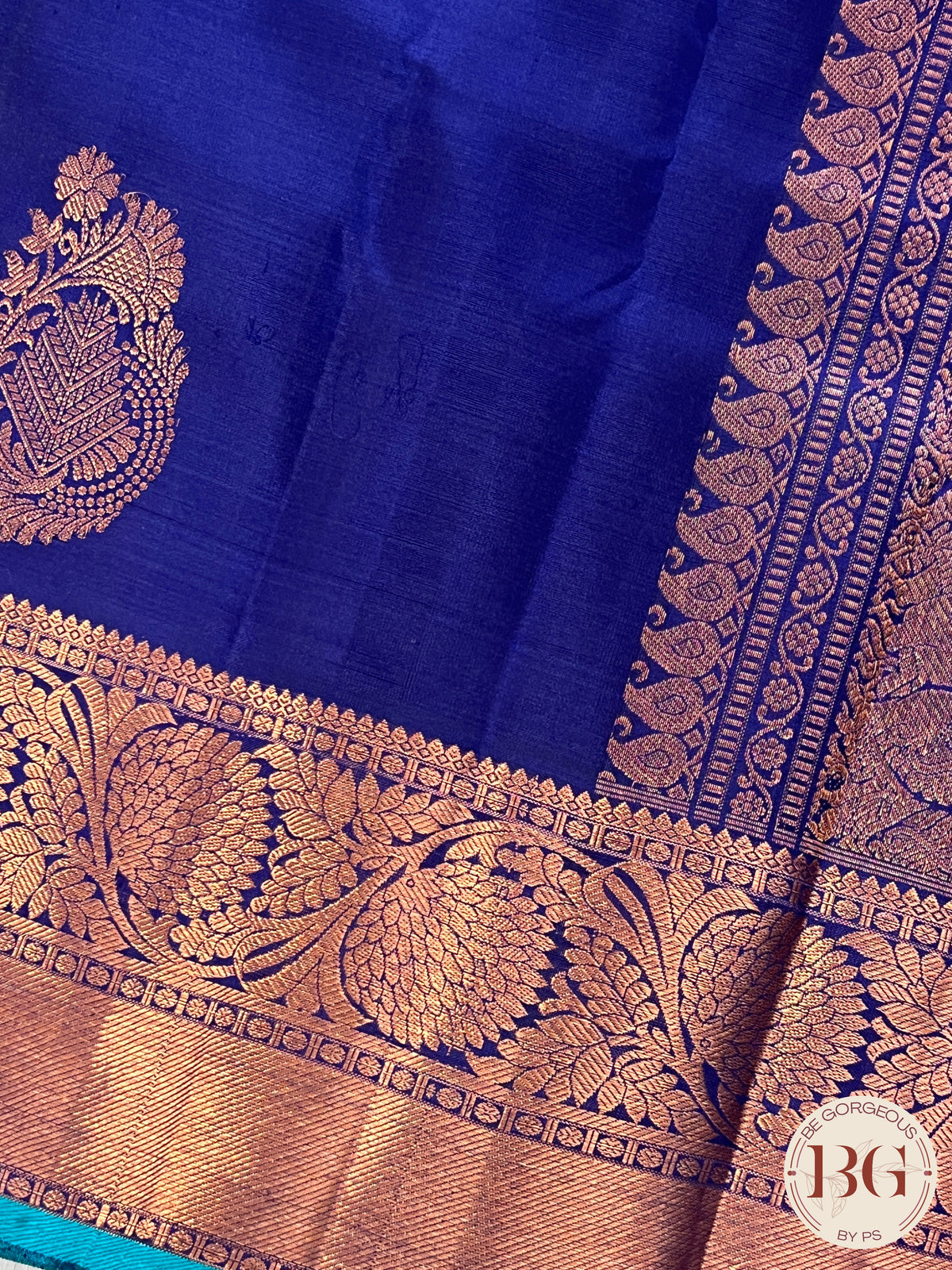 Pure Kanjeevaram Silk with copper zari border and pallu color - navy blue