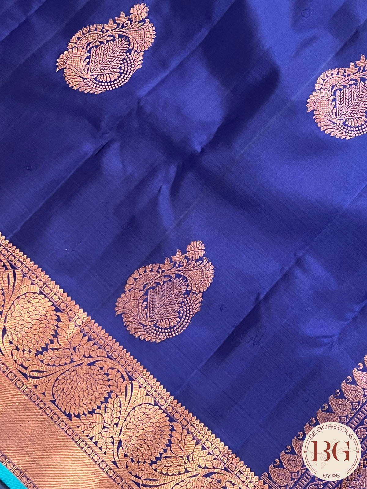 Pure Kanjeevaram Silk with copper zari border and pallu color - navy blue