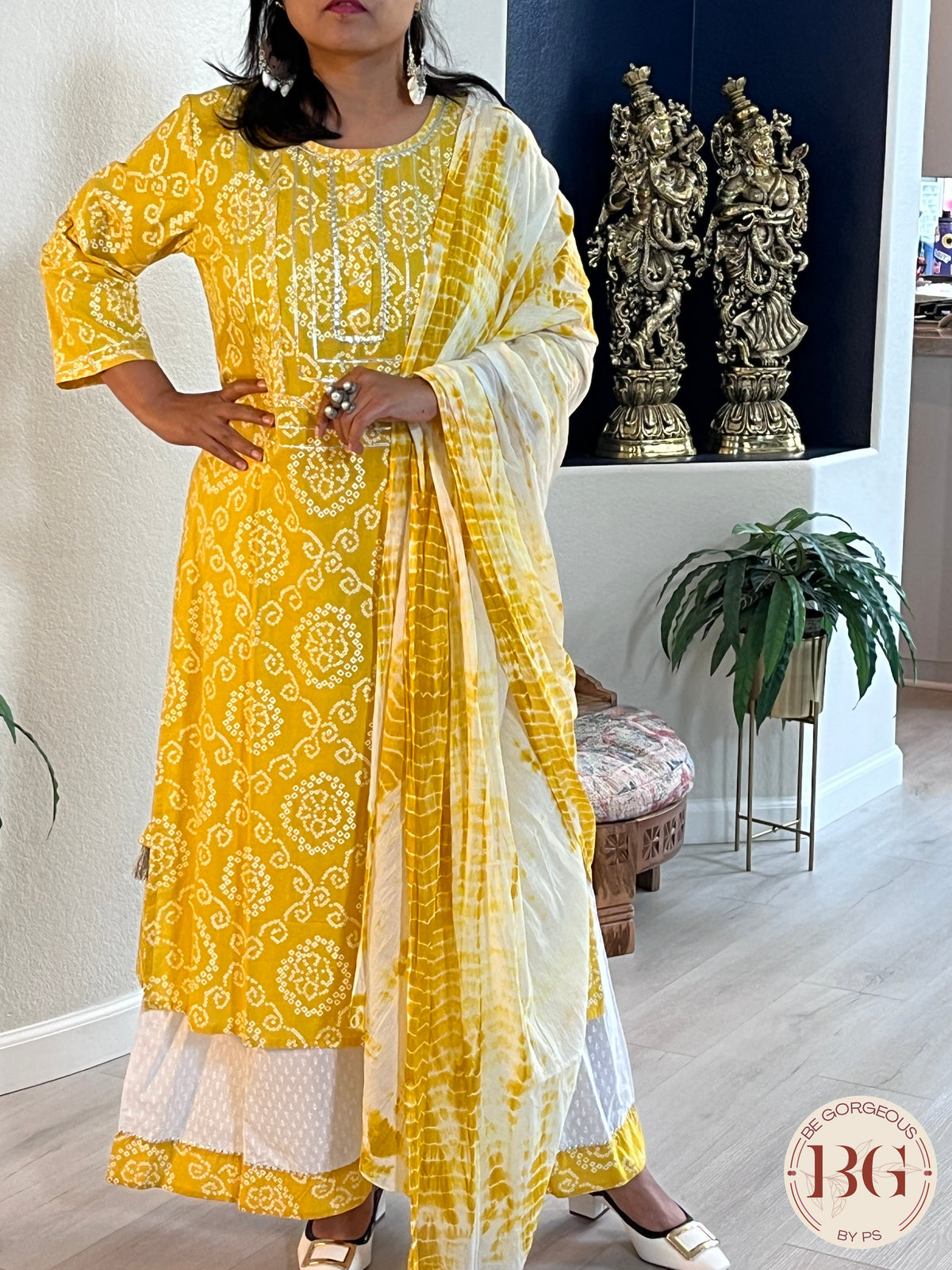 Flared palazzo 3 -piece cotton set with bandhani prints and gorgeous yellow color