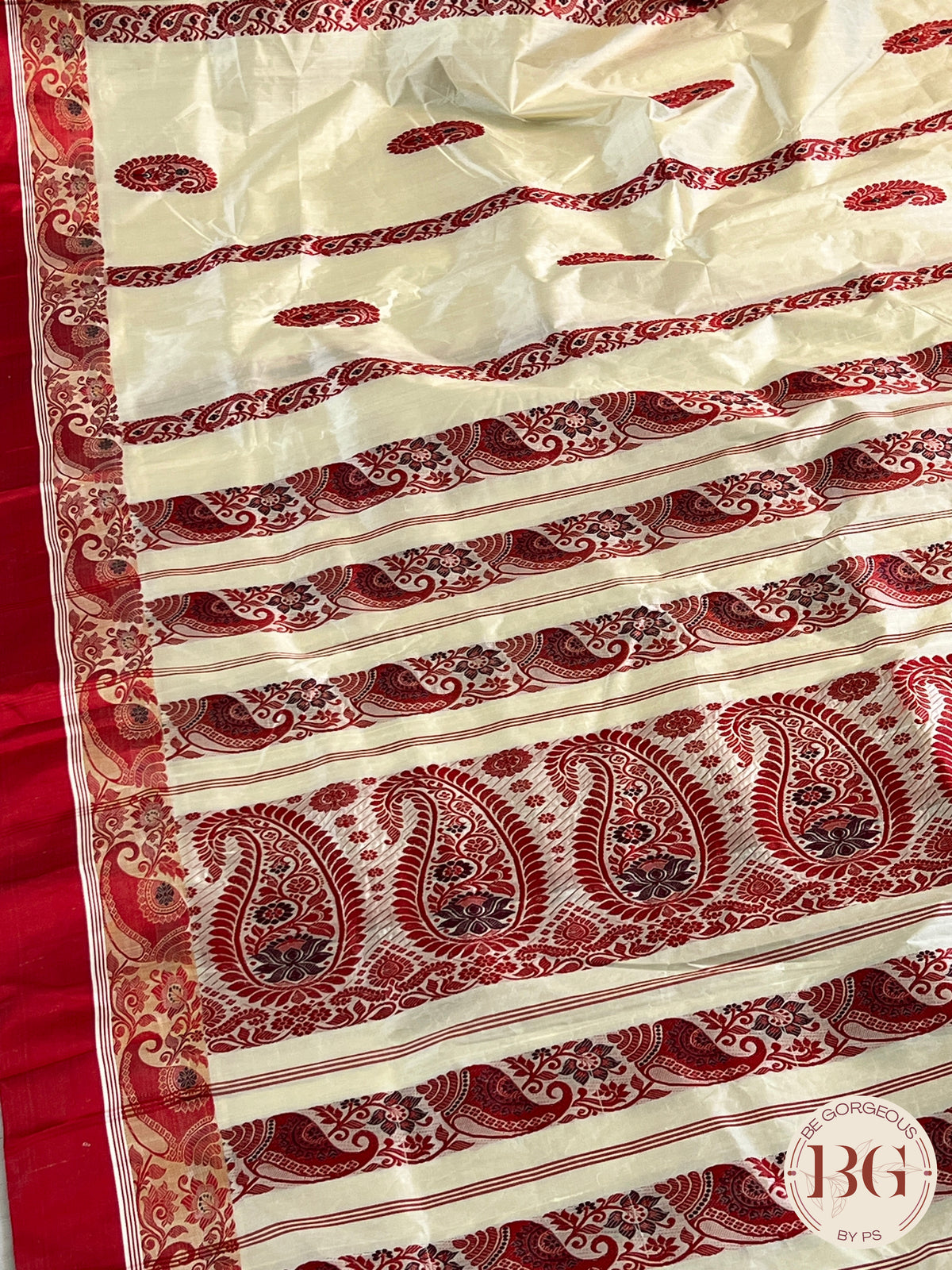 Pure Garad Silk Stripes design saree color - white red