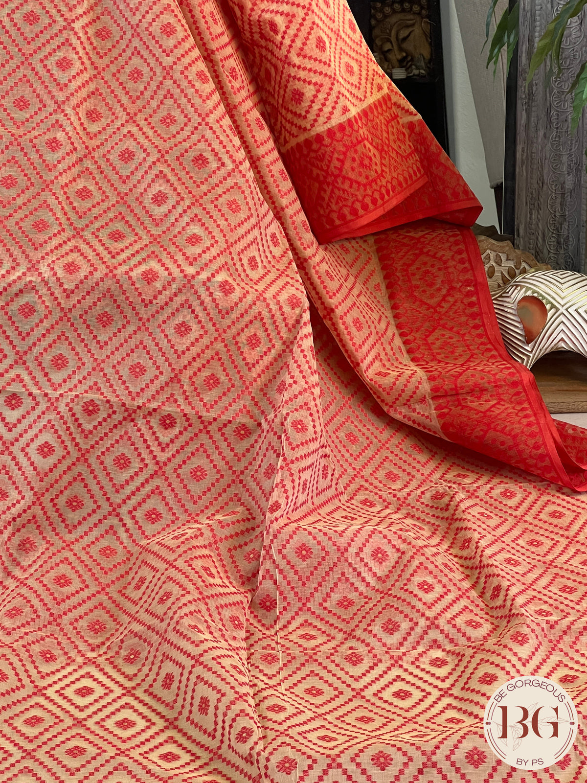 Cotton Jamdani saree color - beige red