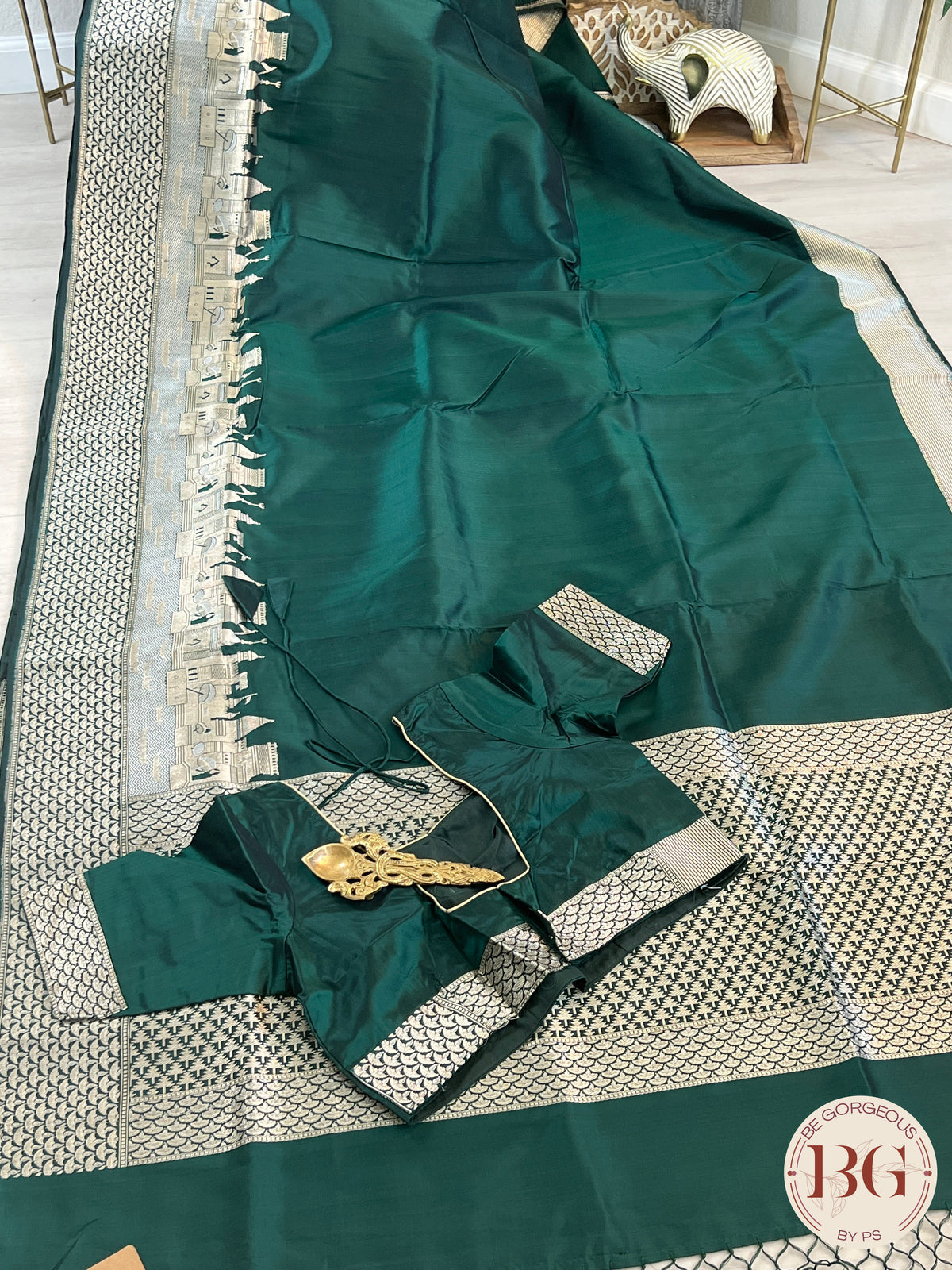 Banarasi Ganga ghat Pure silk- silkmark certified saree color - green