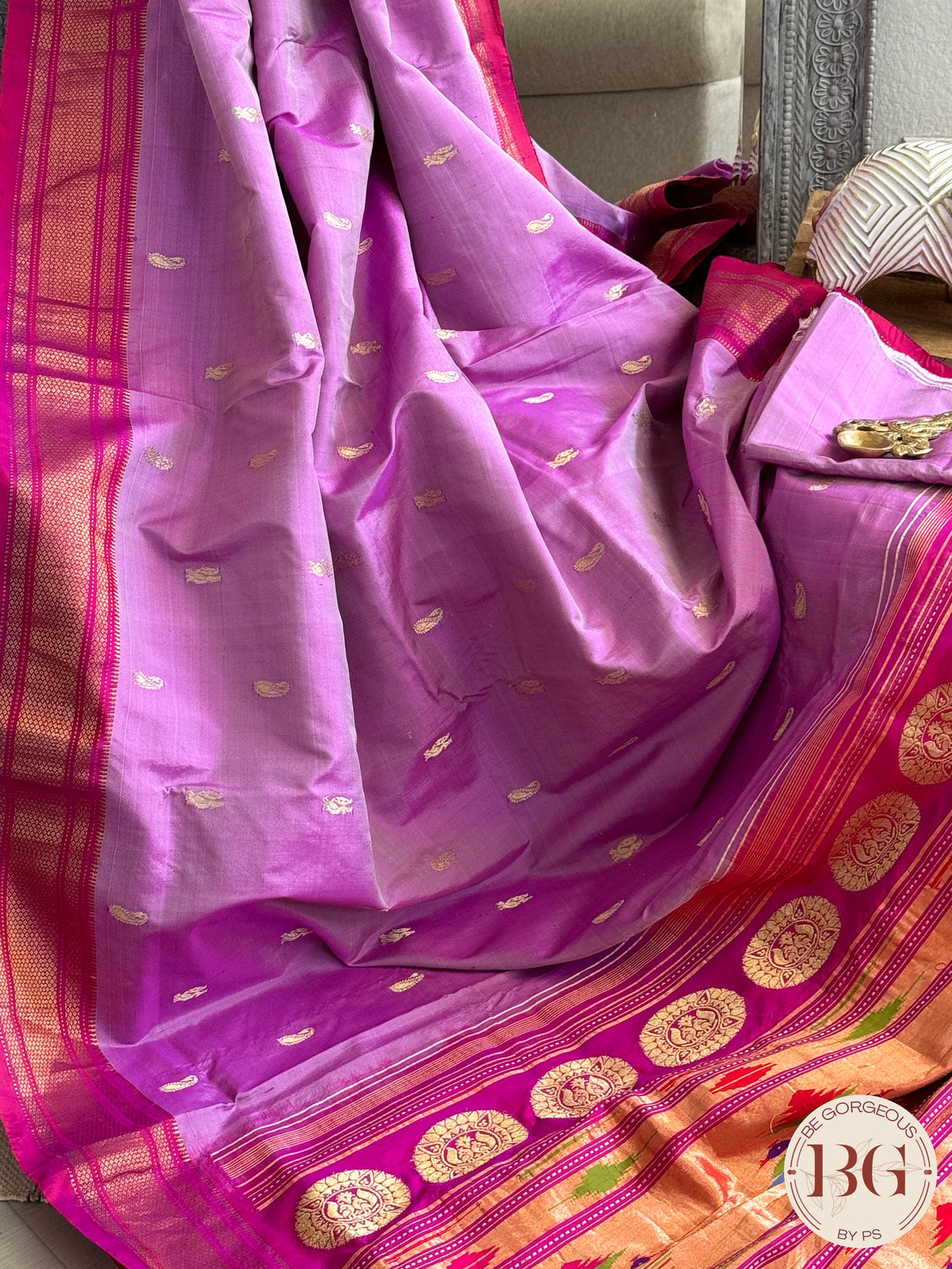 Paithani pure silk handloom maharani paithani - lavendar