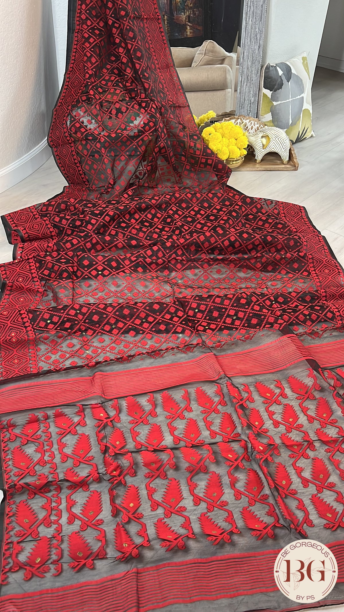 Cotton Jamdani saree color - black red
