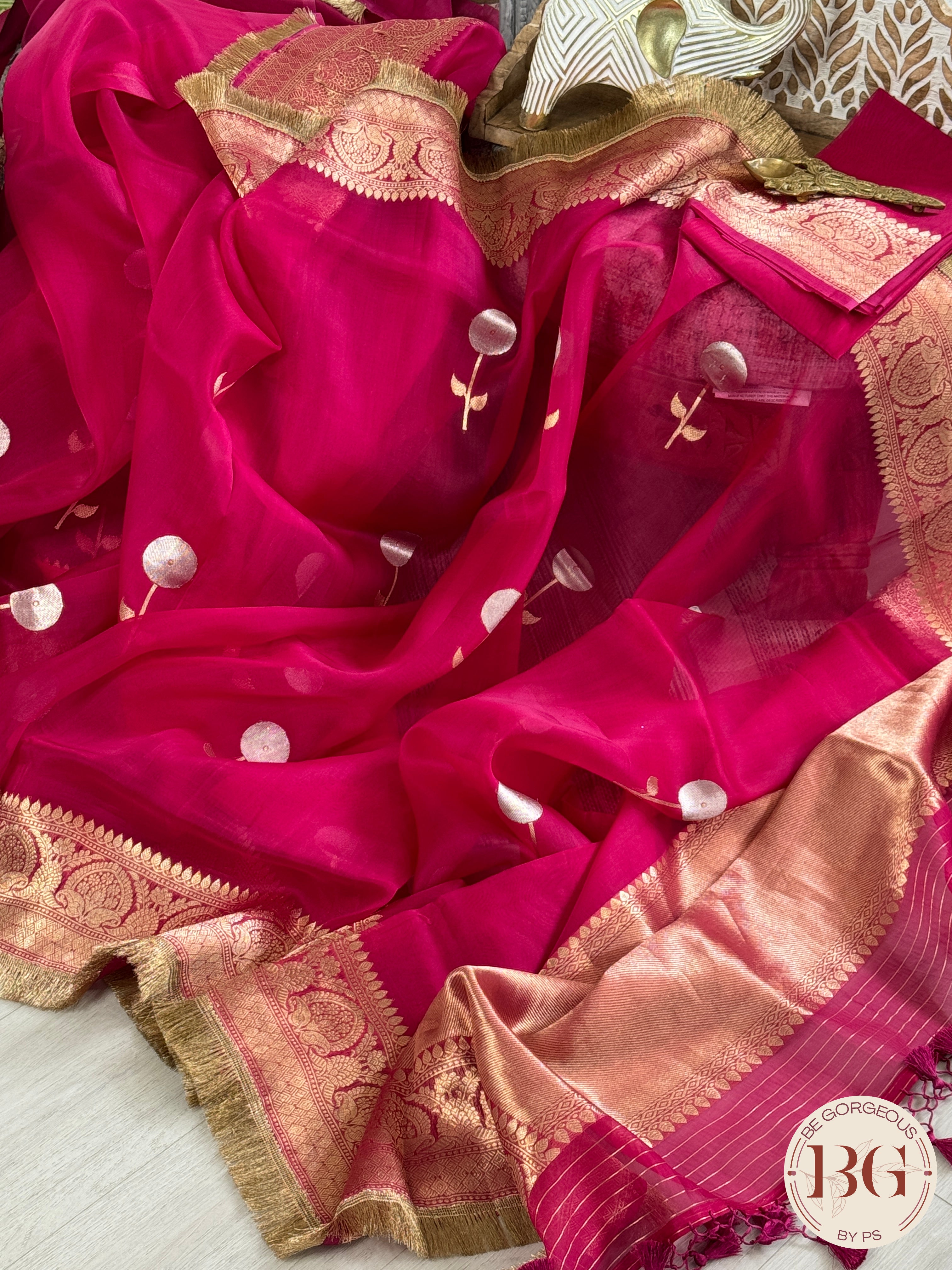 Banarasi Handloom Kora Organza Silk Saree with lace - Silk mark certified - megenta