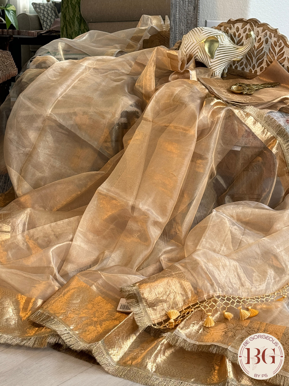 Banarasi Tissue silk saree with lace and silkmark certificate - gold