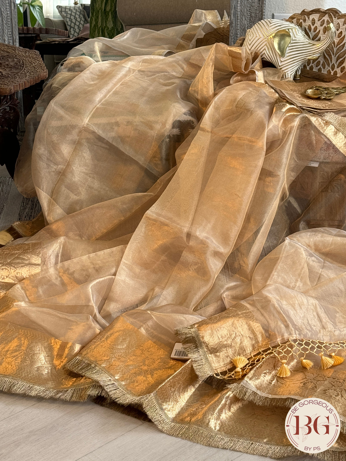 Banarasi Tissue silk saree with lace and silkmark certificate - gold