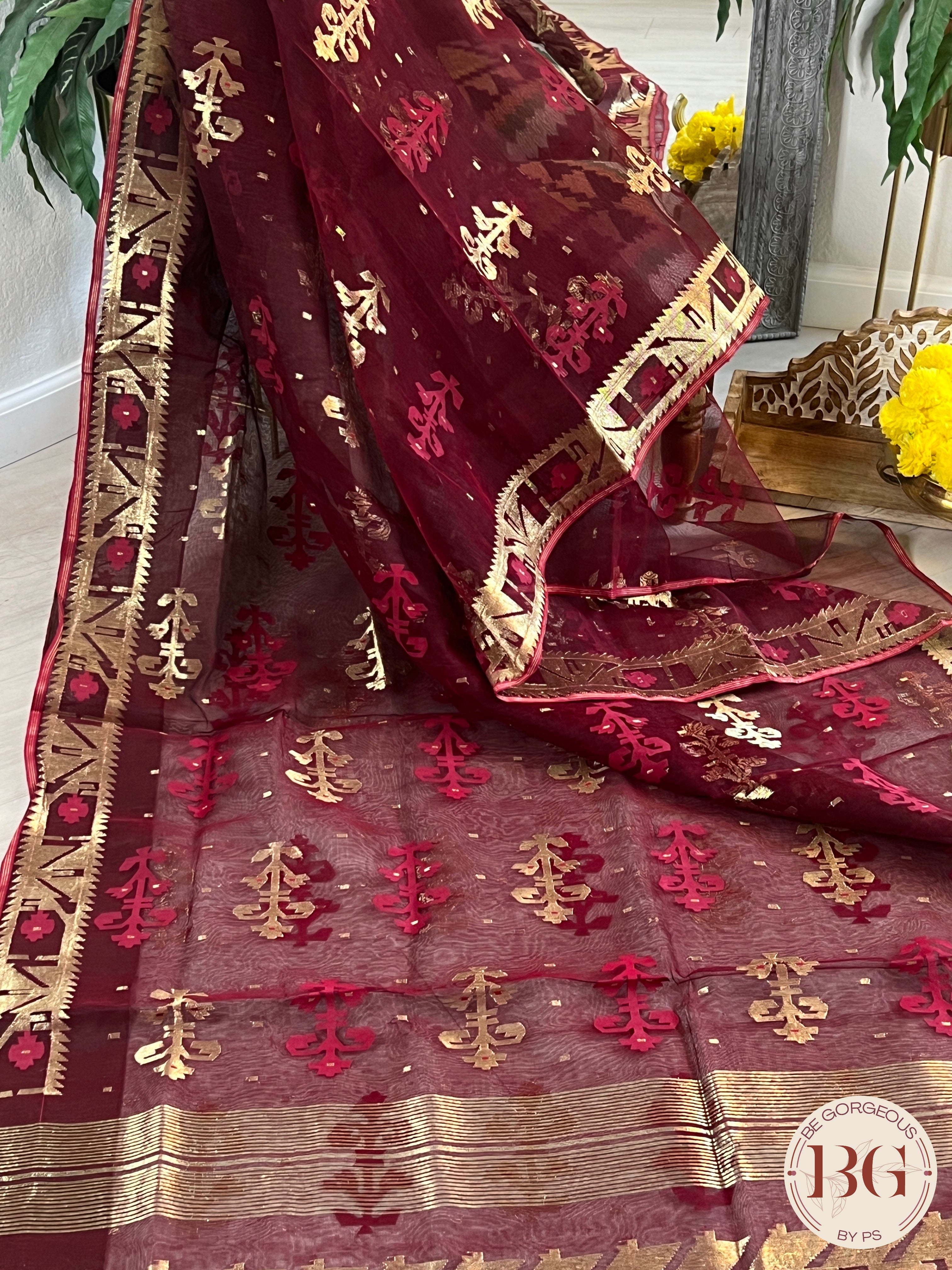 Pure handloom jamdani with zari saree color - maroon