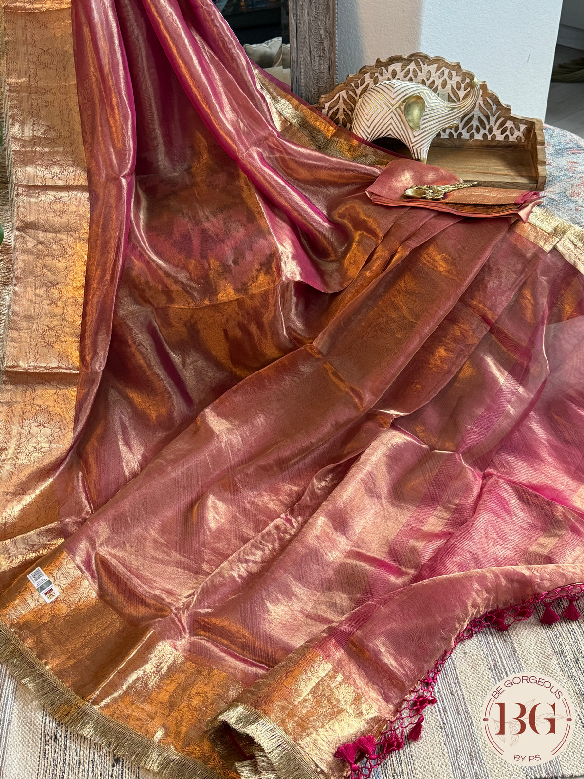 Banarasi Tissue silk saree with lace and silkmark certificate - pink