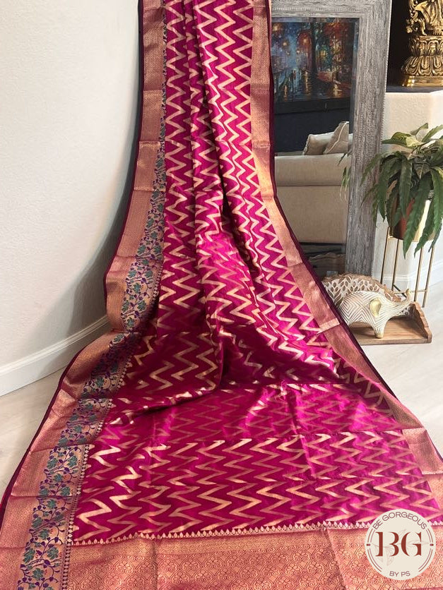 Soft silk zigzag pattern woven saree saree color - pink