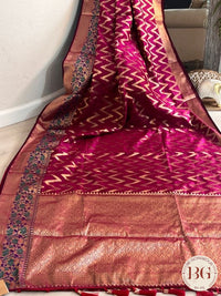 Soft silk zigzag pattern woven saree saree color - pink