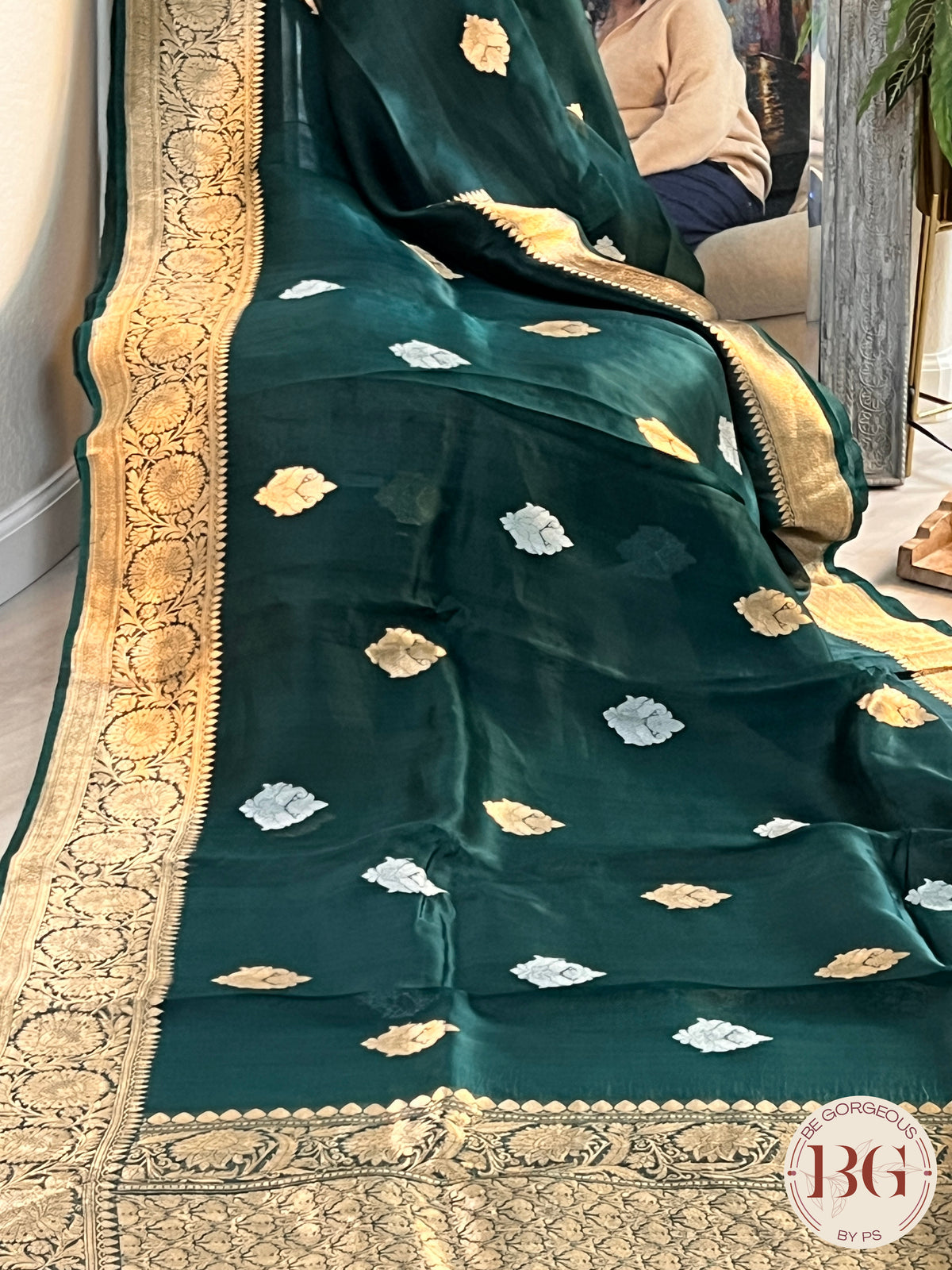 Banarasi Kora Organza Silk Saree Handloom saree color - green