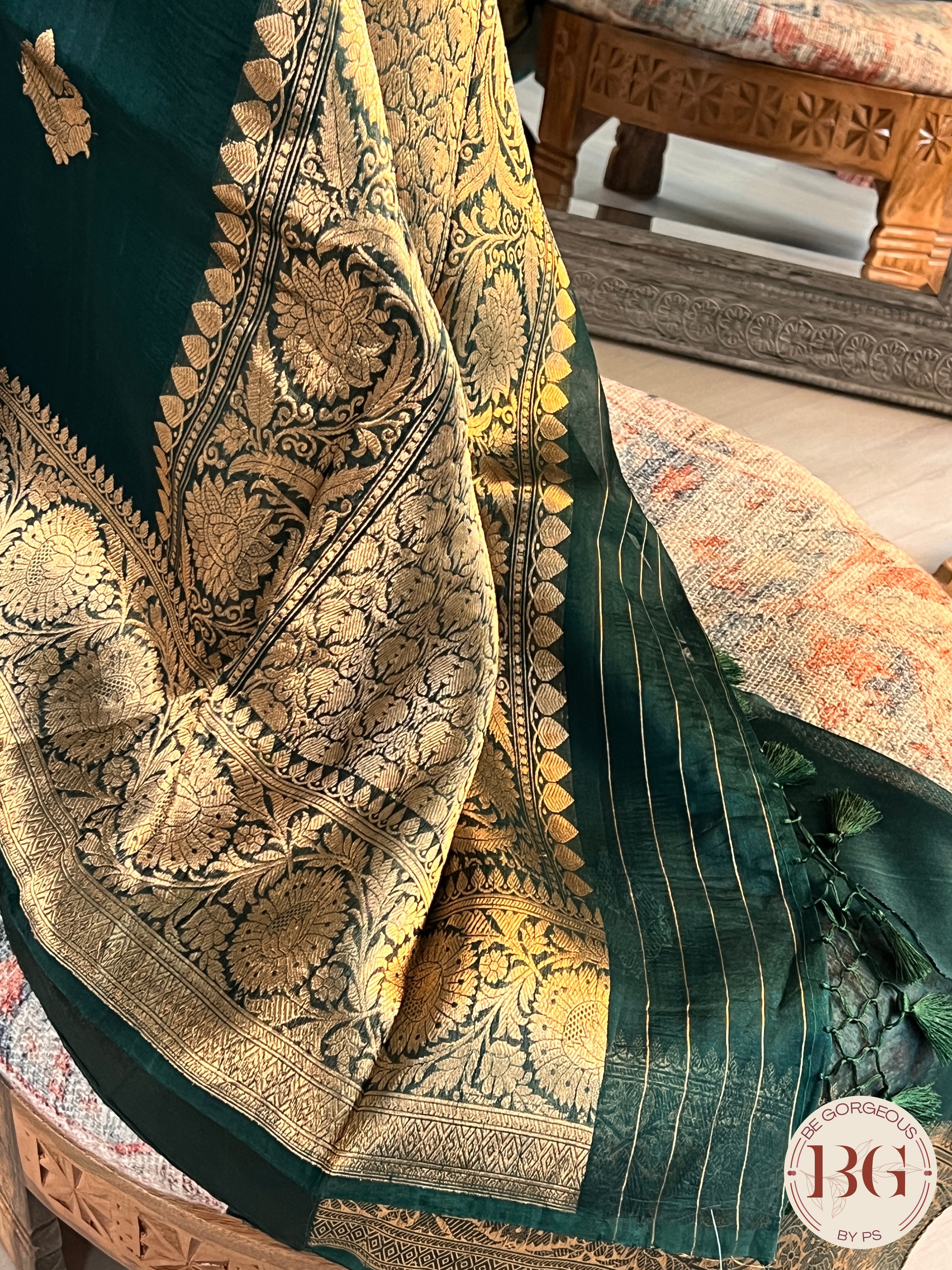 Banarasi Kora Organza Silk Saree Handloom saree color - green