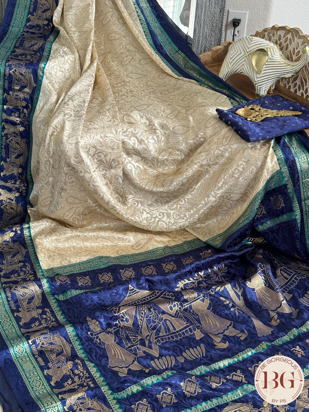 Organic Vegan Lotus saree - Beige Blue