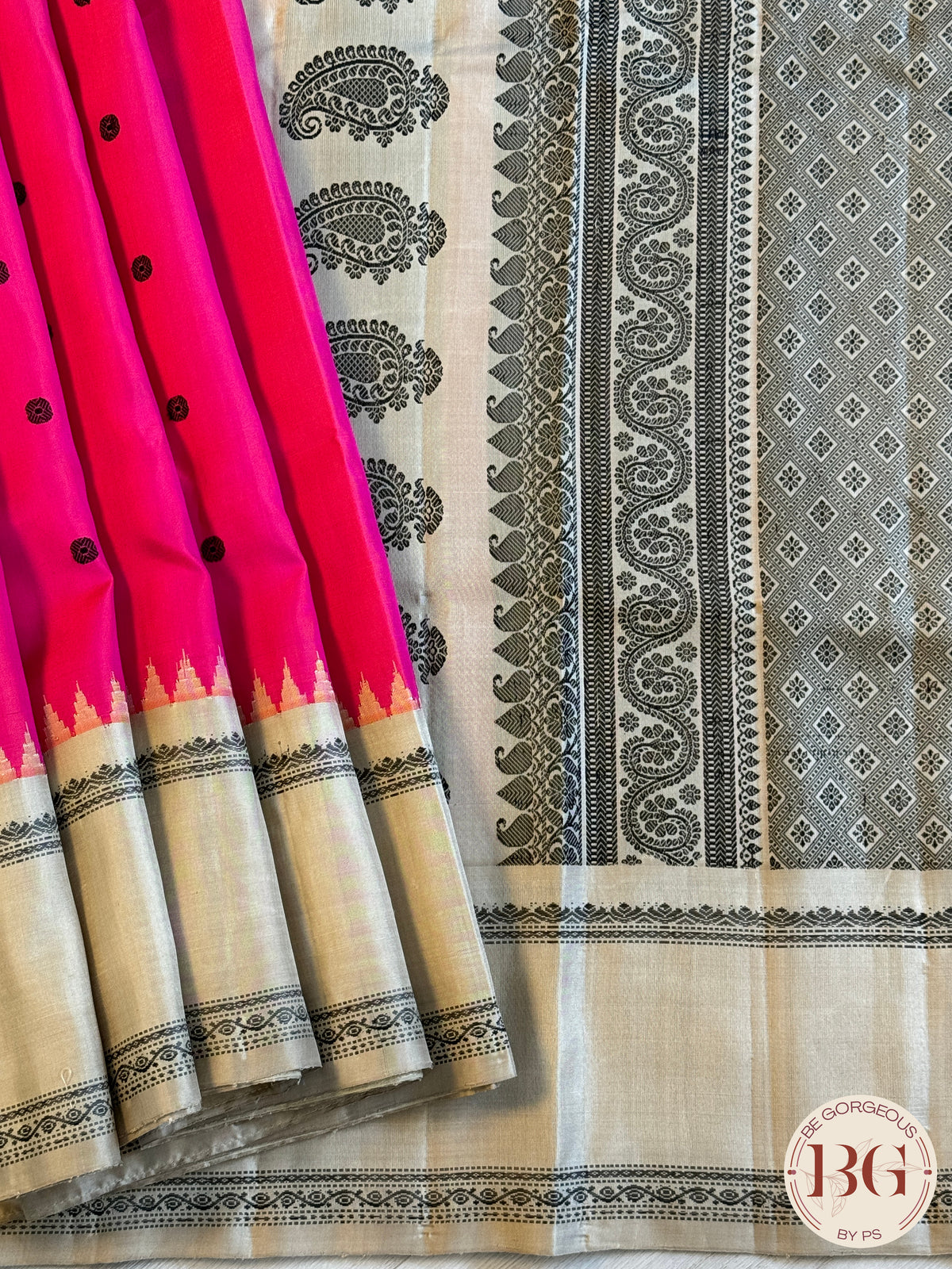 Gadwal handloom pure silk saree - pink white off white grey pallu border