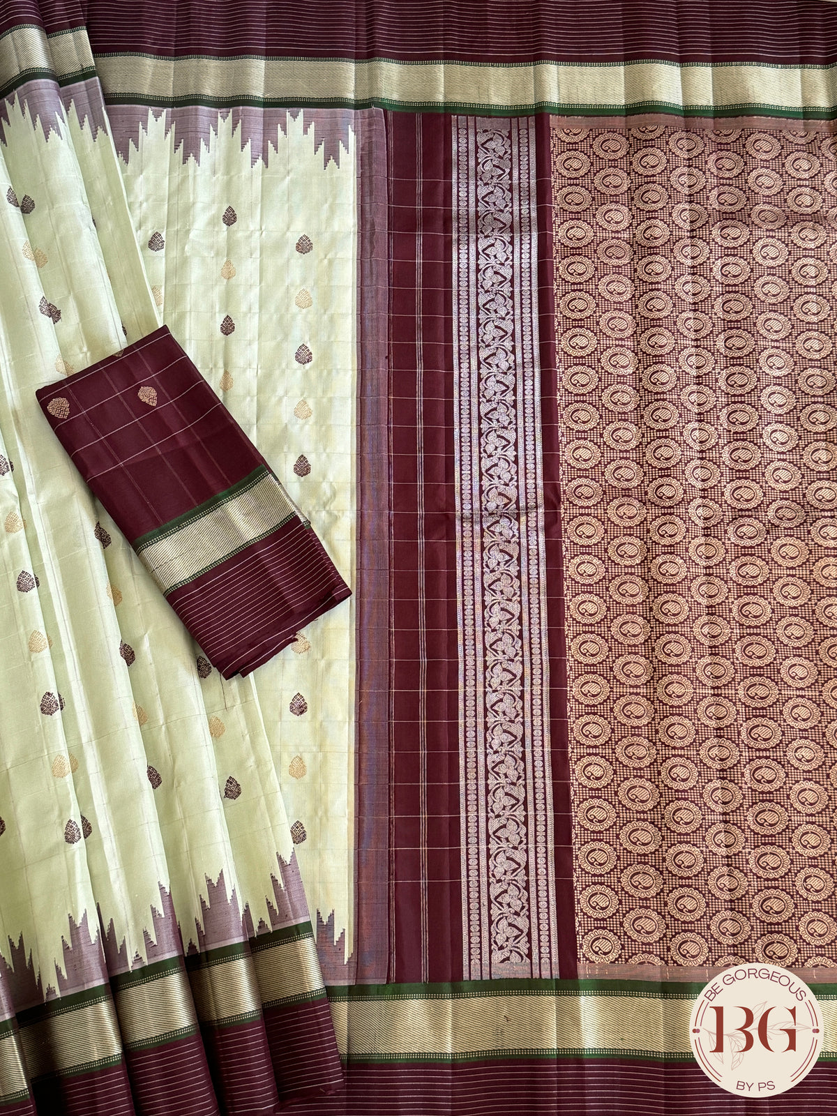 Gadwal handloom pure silk saree - pastel green with maroon