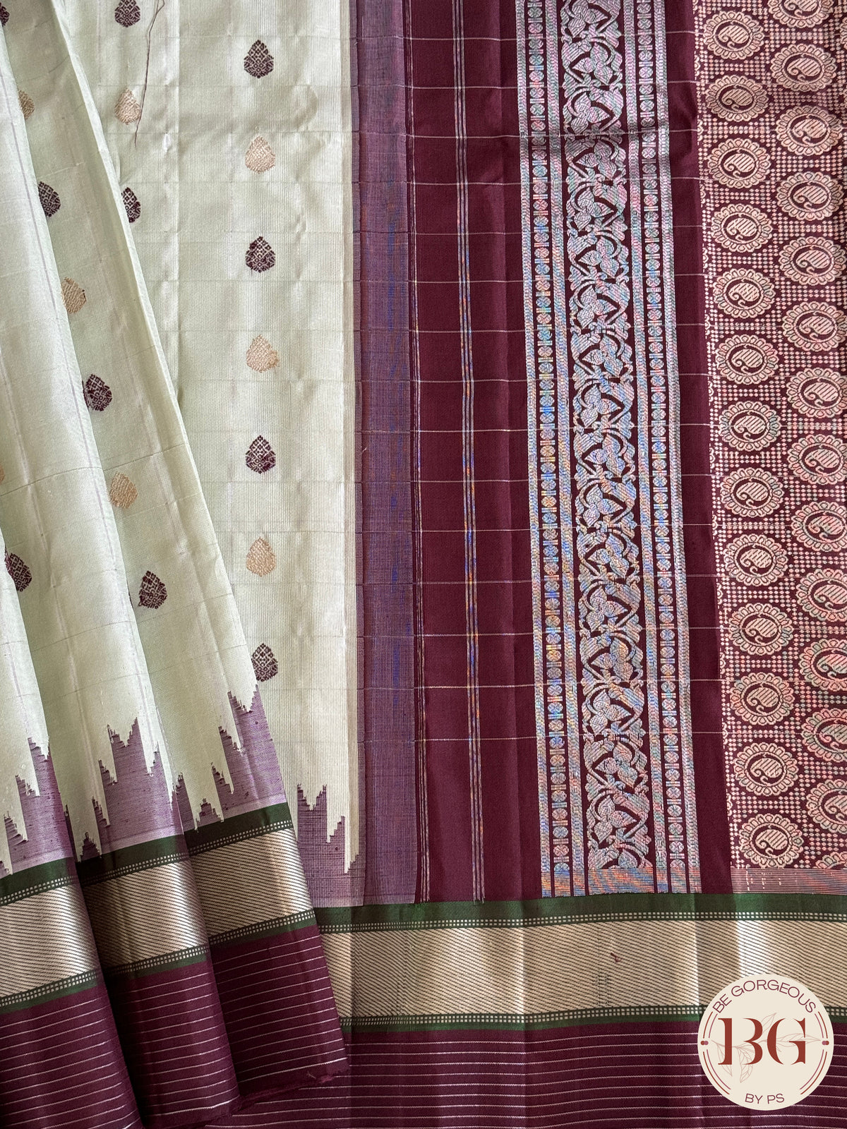 Gadwal handloom pure silk saree - pastel green with maroon