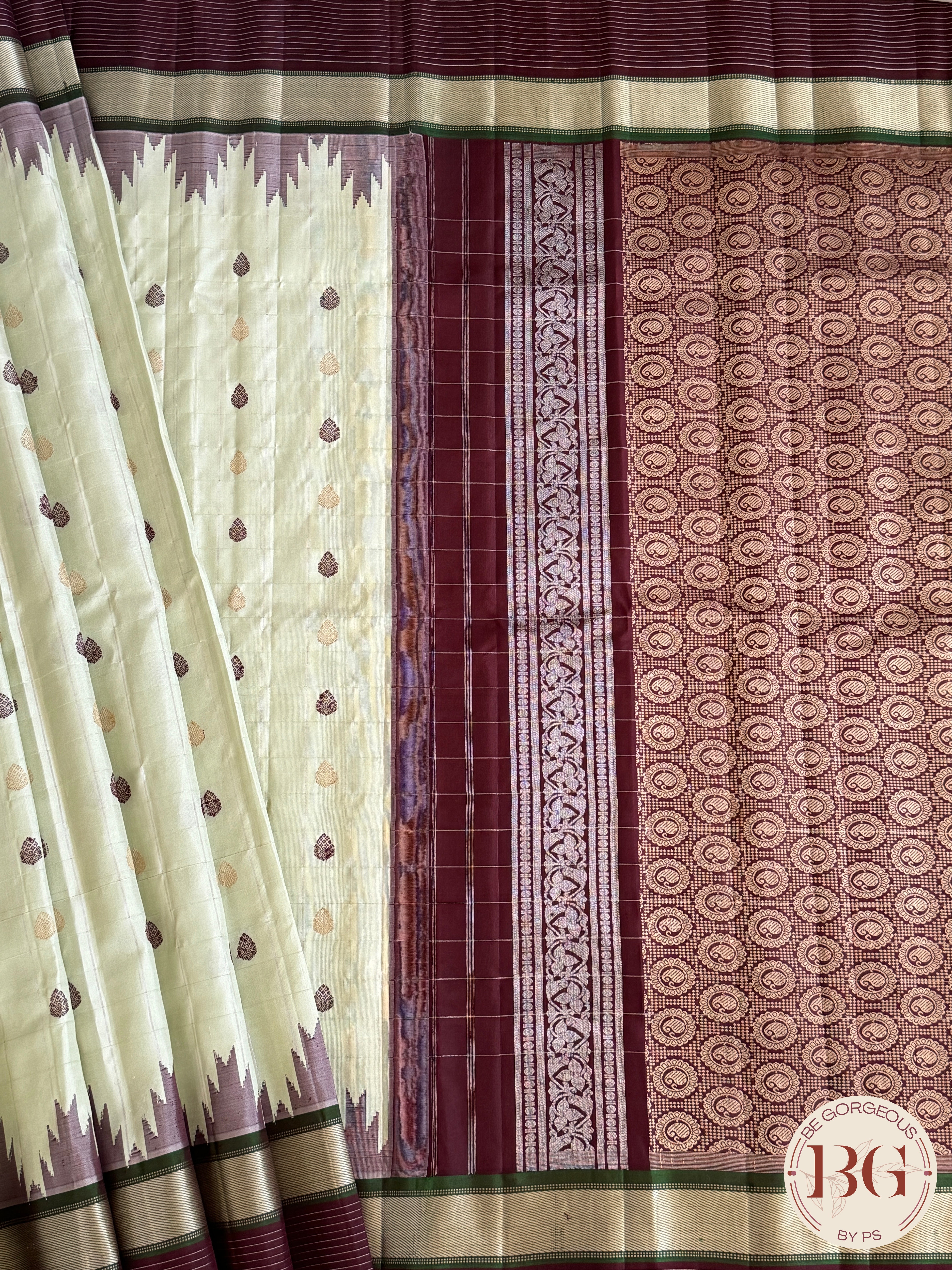 Gadwal handloom pure silk saree - pastel green with maroon