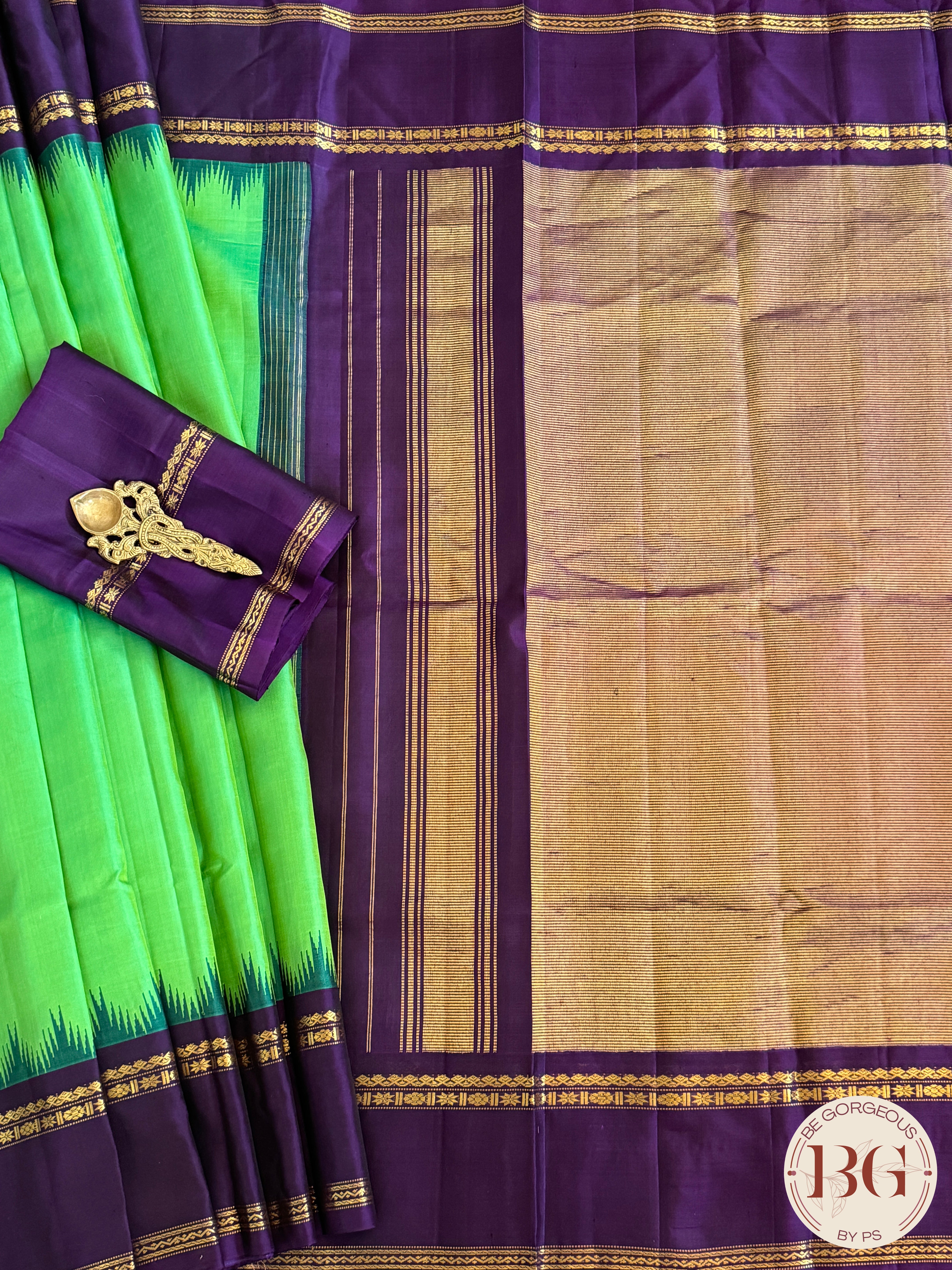 Gadwal handloom pure silk saree - Green Purple