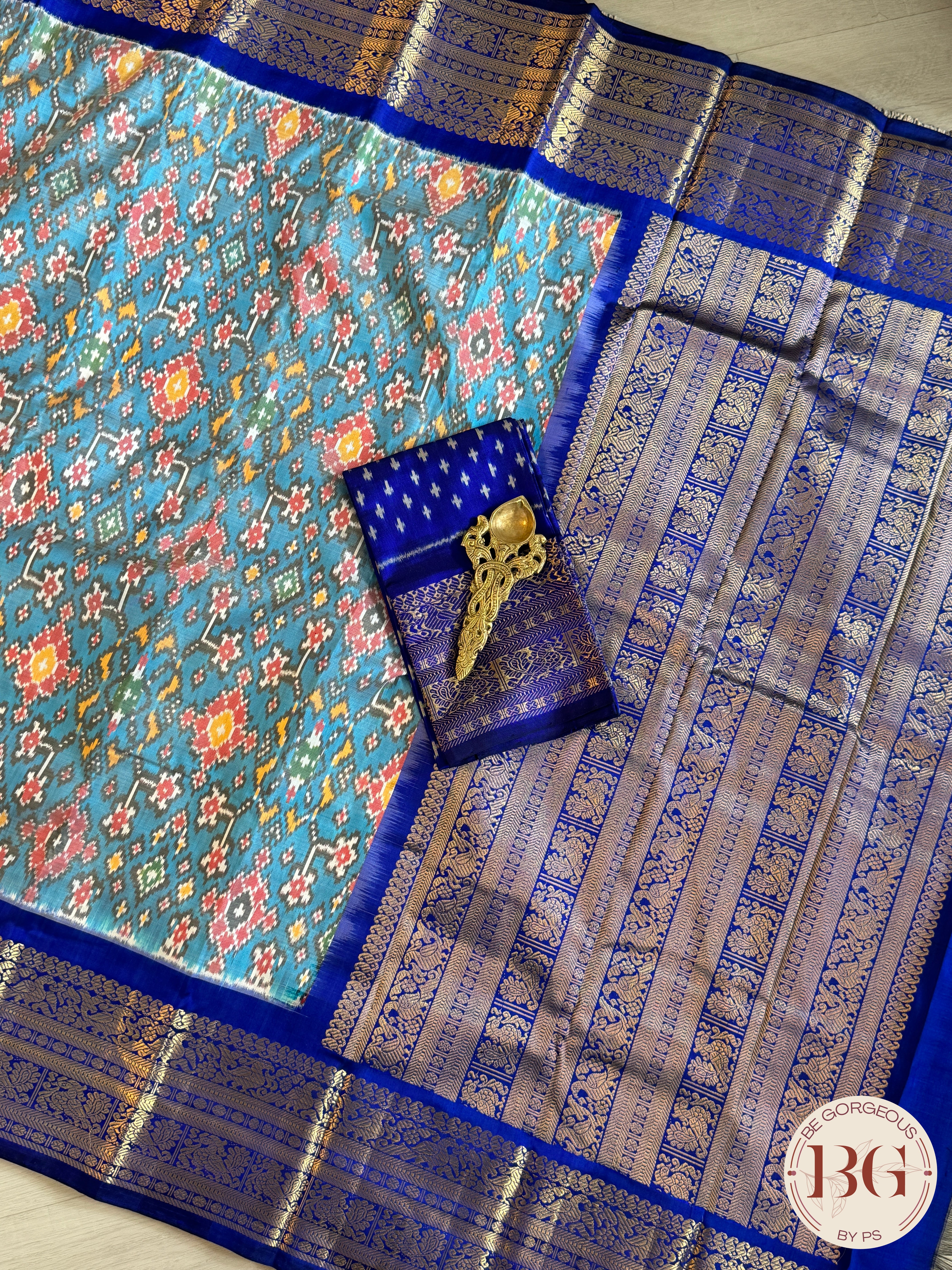 Pochumpally Ikkat Pure silk handloom saree with kanchi border and pallu - Blue