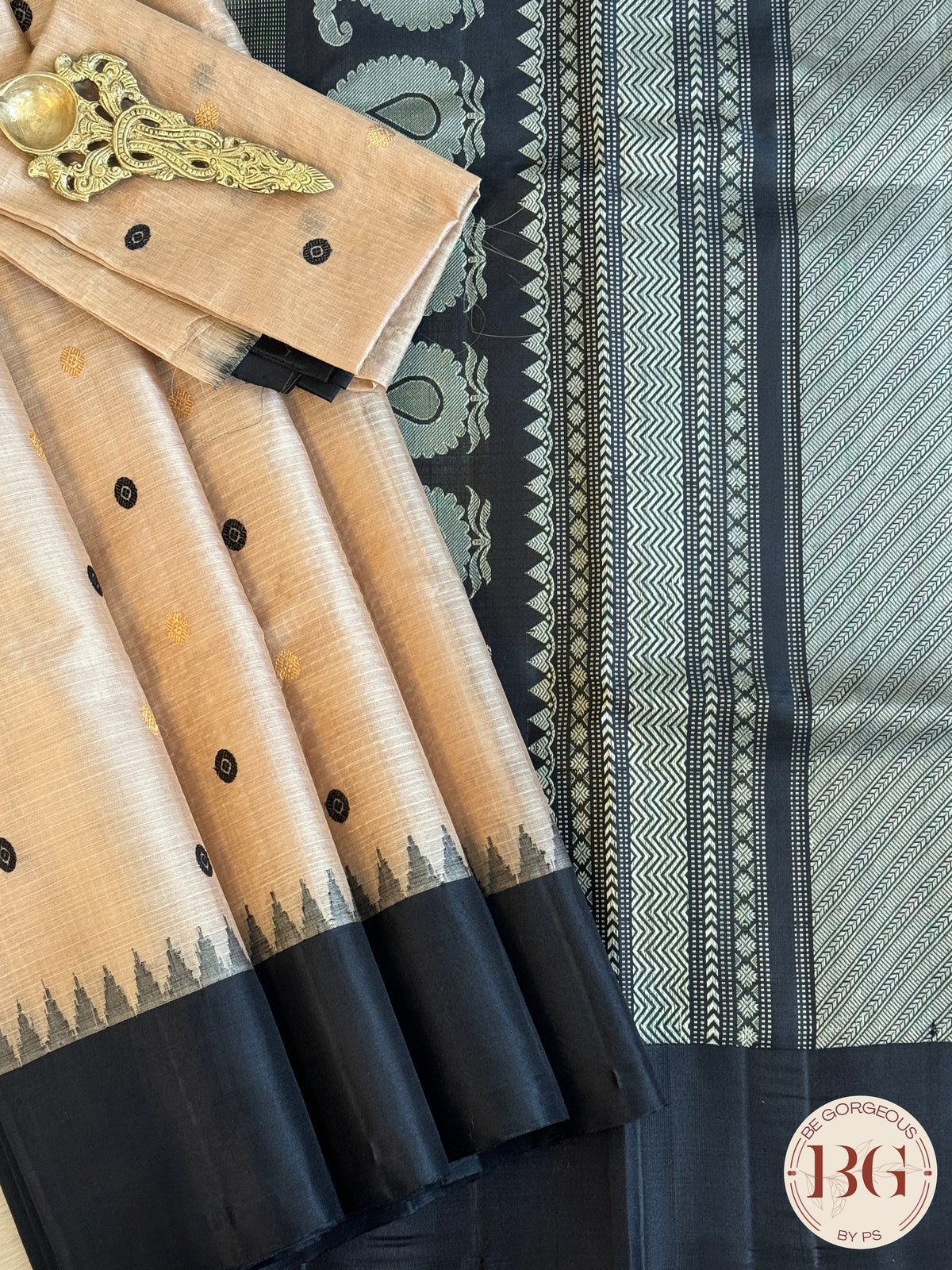 Gadwal handloom pure tussar silk saree - beige black