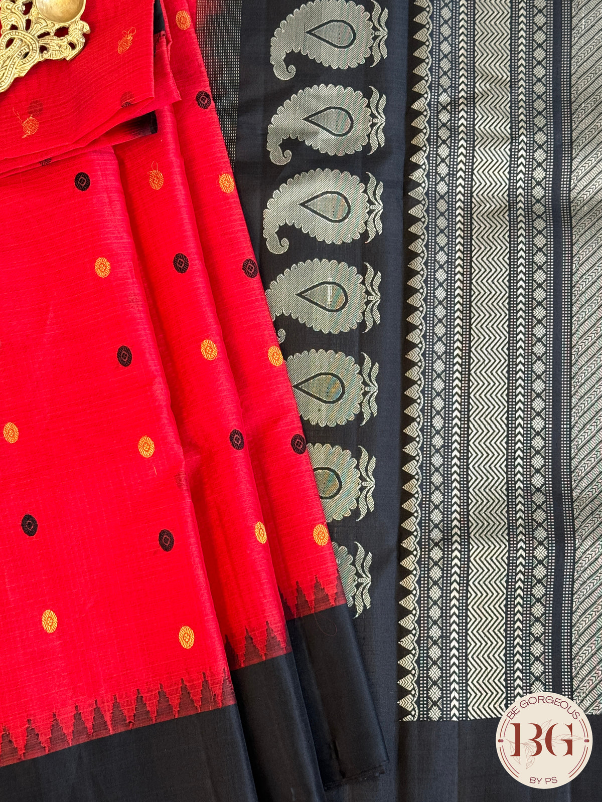 Gadwal handloom pure tussar silk saree - red black