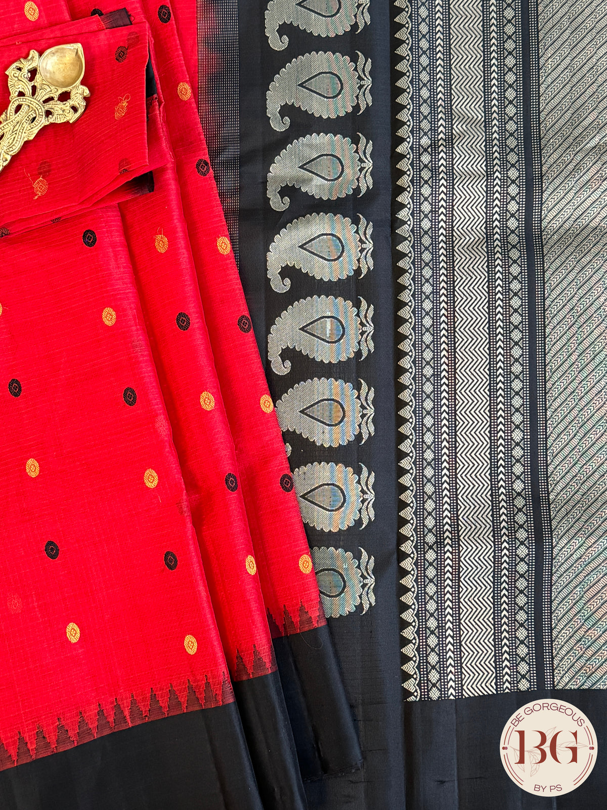 Gadwal handloom pure tussar silk saree - red black