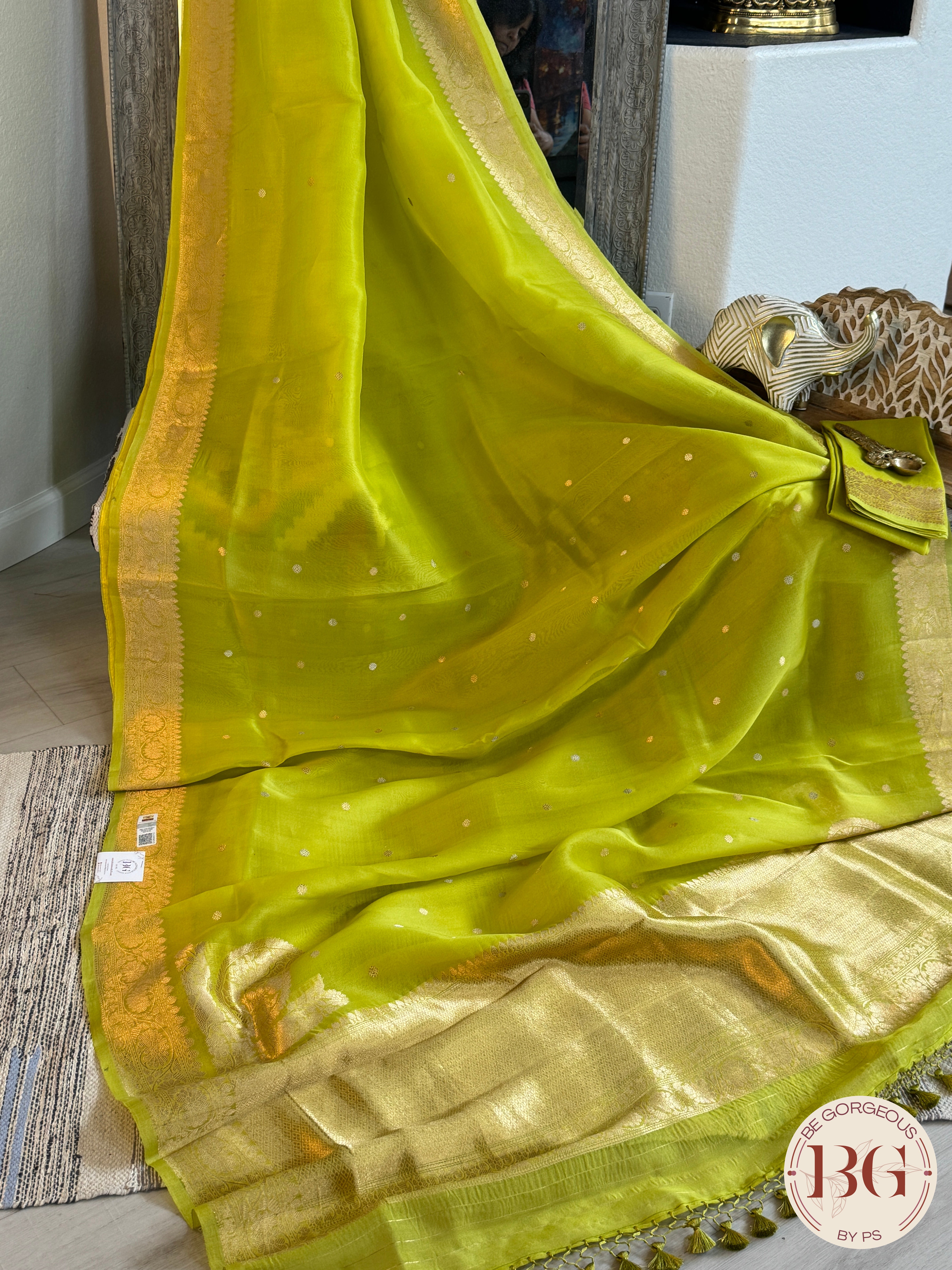 Banarasi Handloom Kora Organza Silk Saree - Silk mark certfied - Green